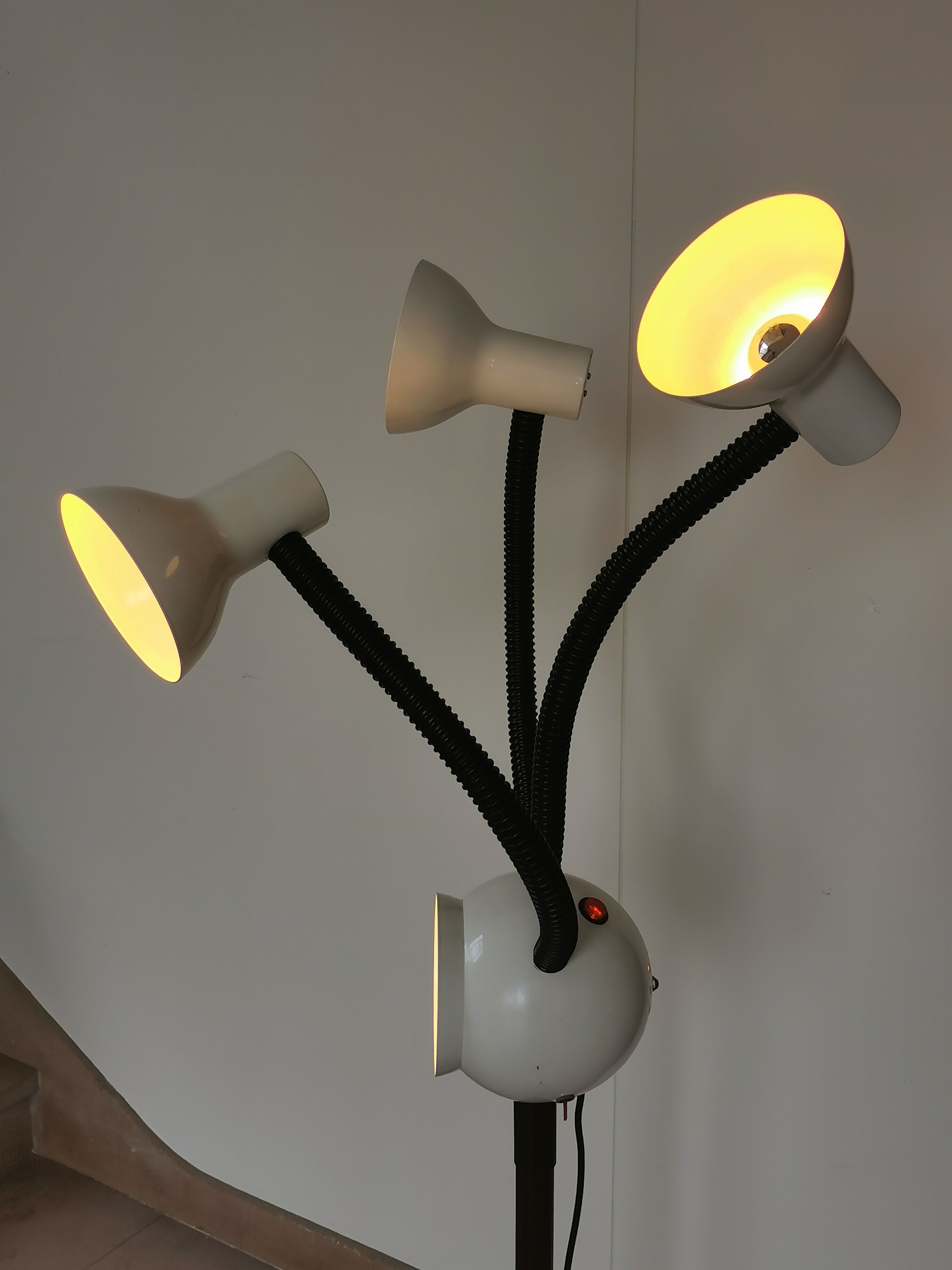 Space age lamp with 4 articulated spots, eyeball, sci-fi, 1970.