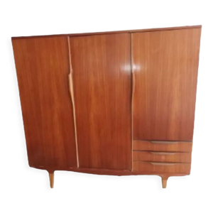 Armoire scandinave à pieds compas