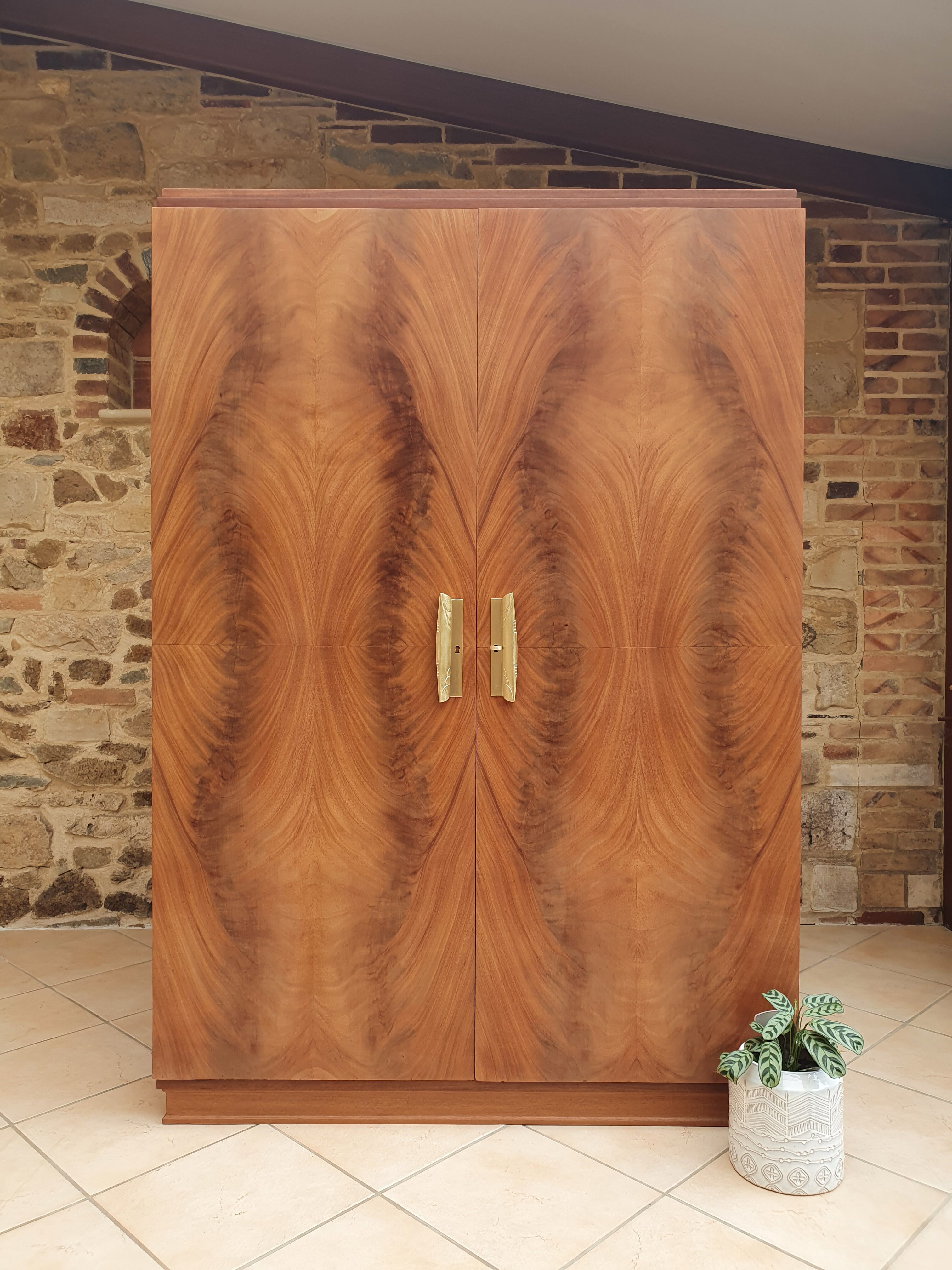 Armoire