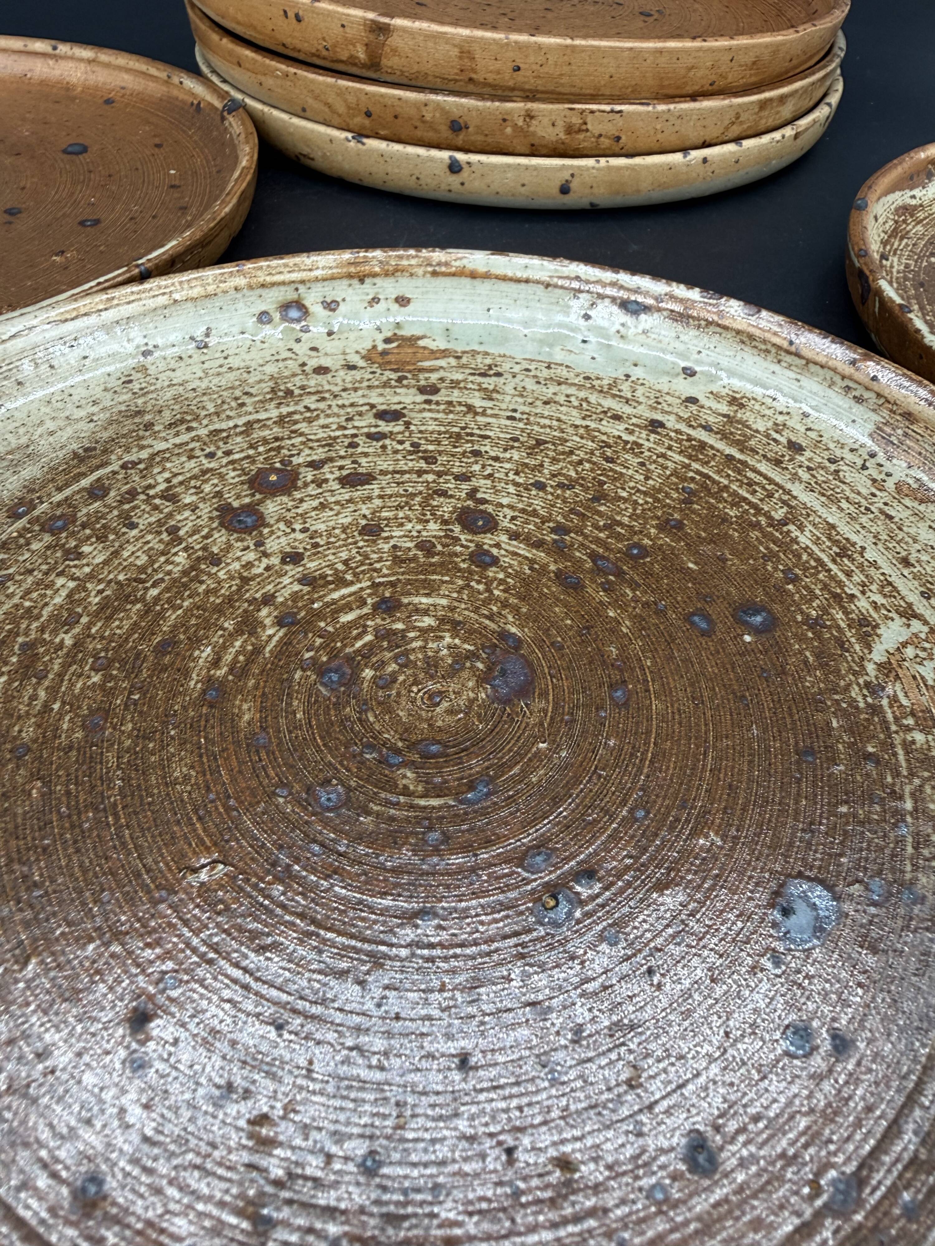 Lot de 6 assiettes en grès pyrité artisanal