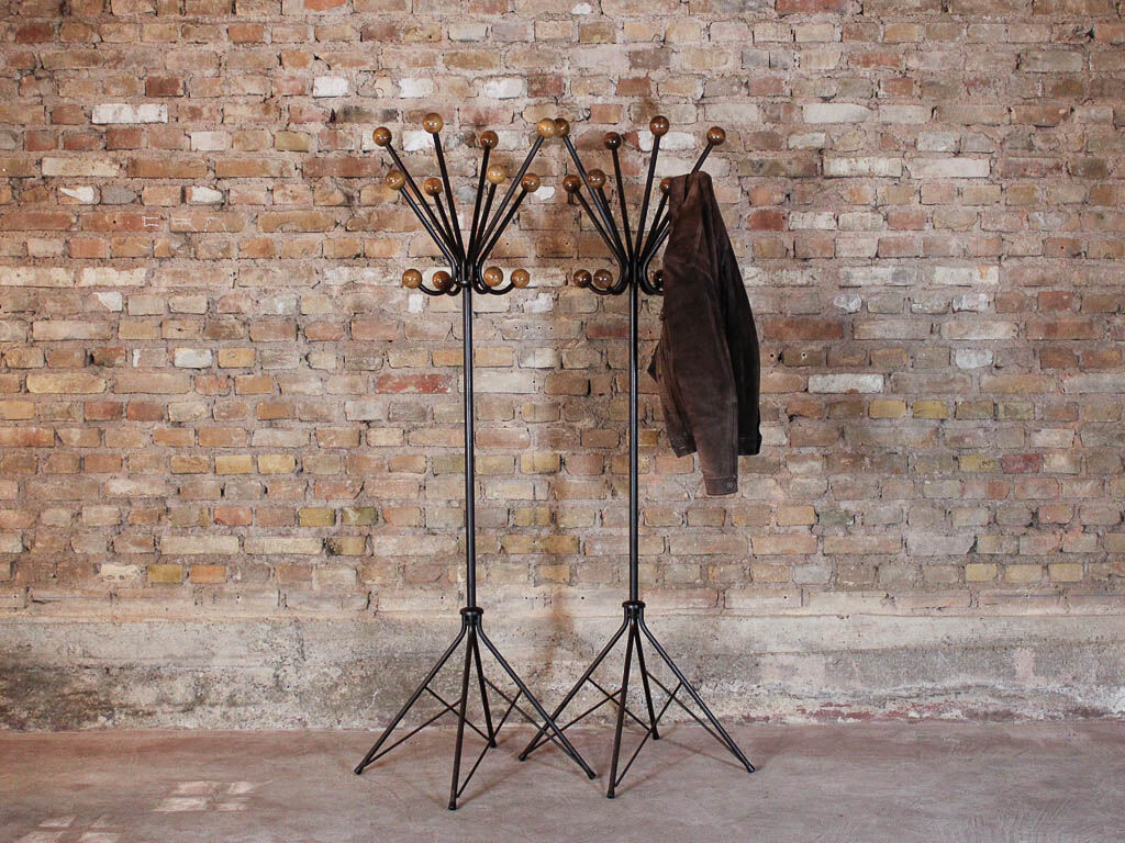 Door coats vintage parrot 12 balls swiveling in wood and steel