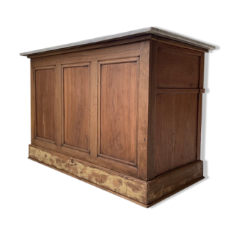 Trading counter central island walnut marble