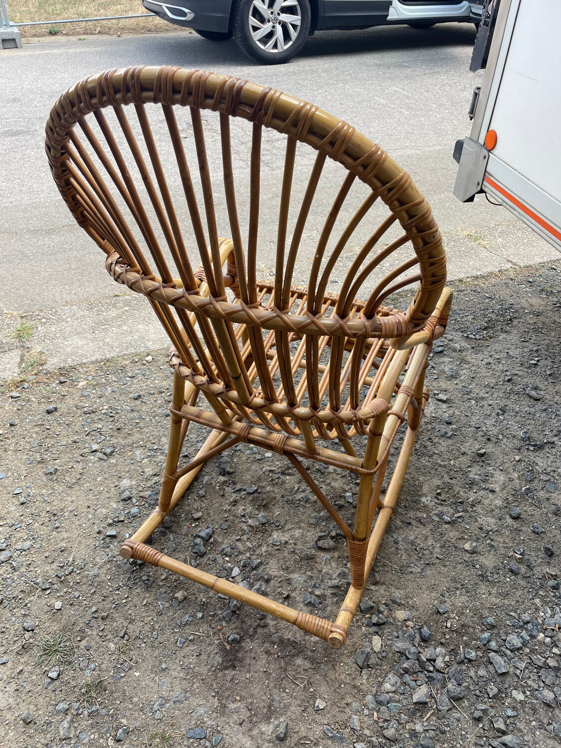 Rocking chair in adult rattan