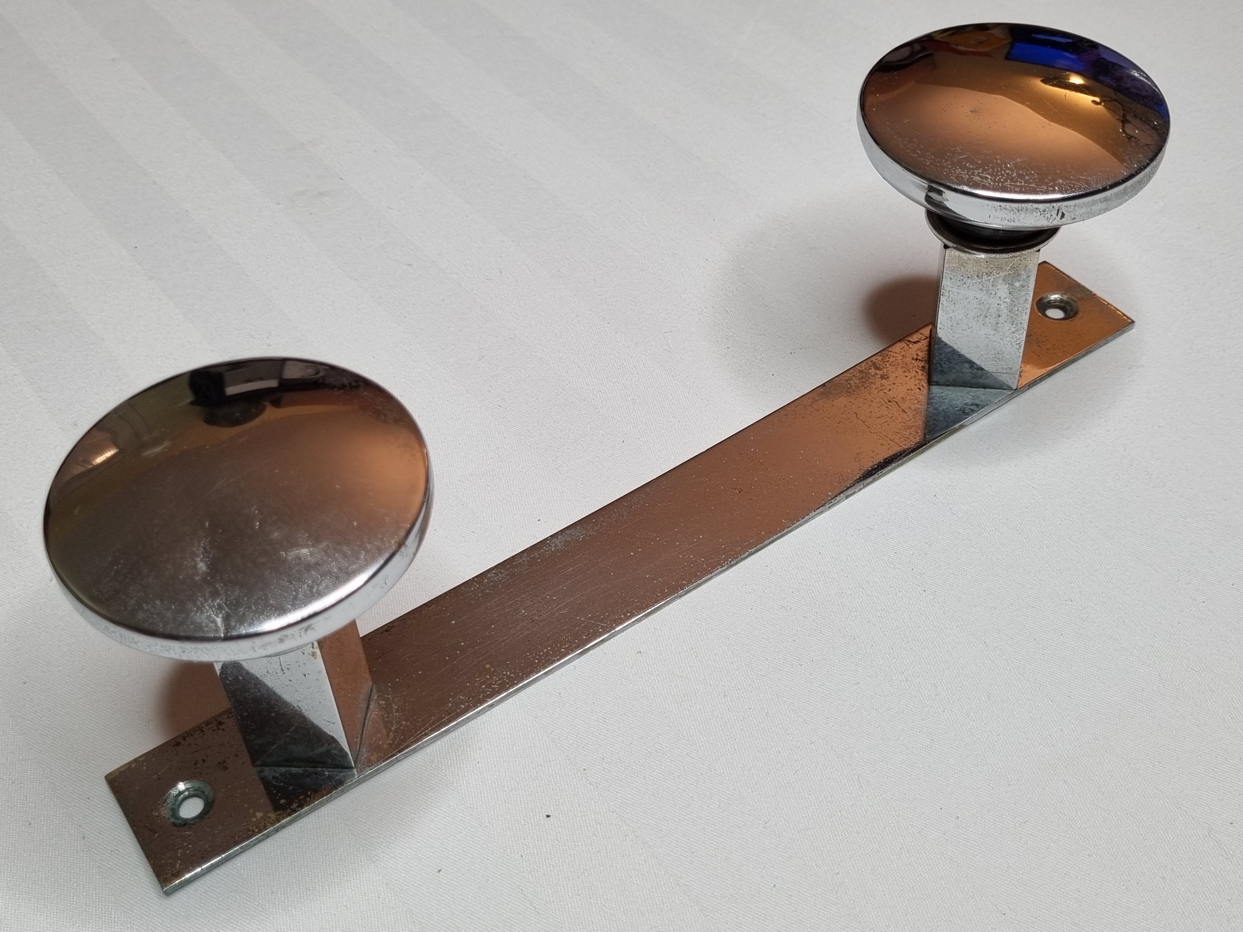 Coat rack in chrome metal art deco style, 2 hooks, 25 cm