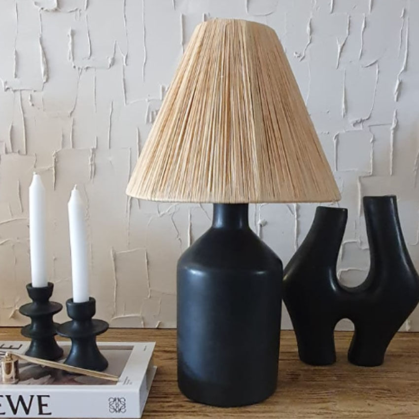 Tadelekt lamp with raffia lampshade