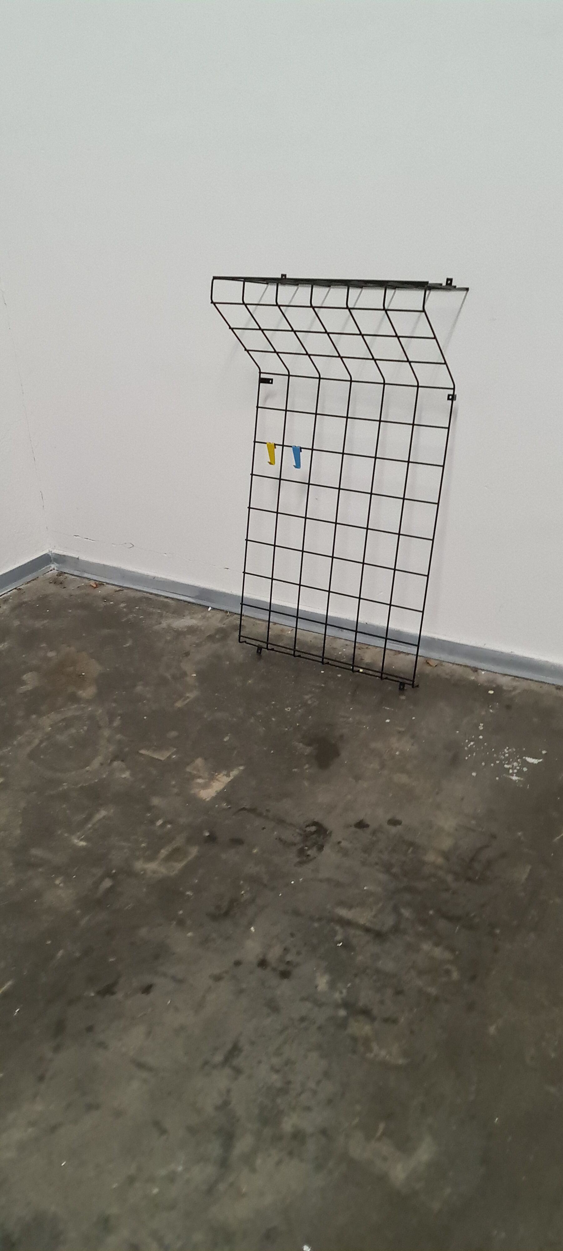 Vintage metal coat and hat rack