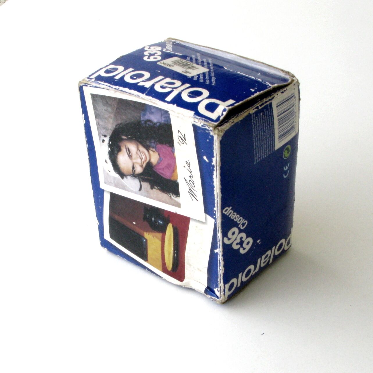 Polaroid 636 Close up instant camera