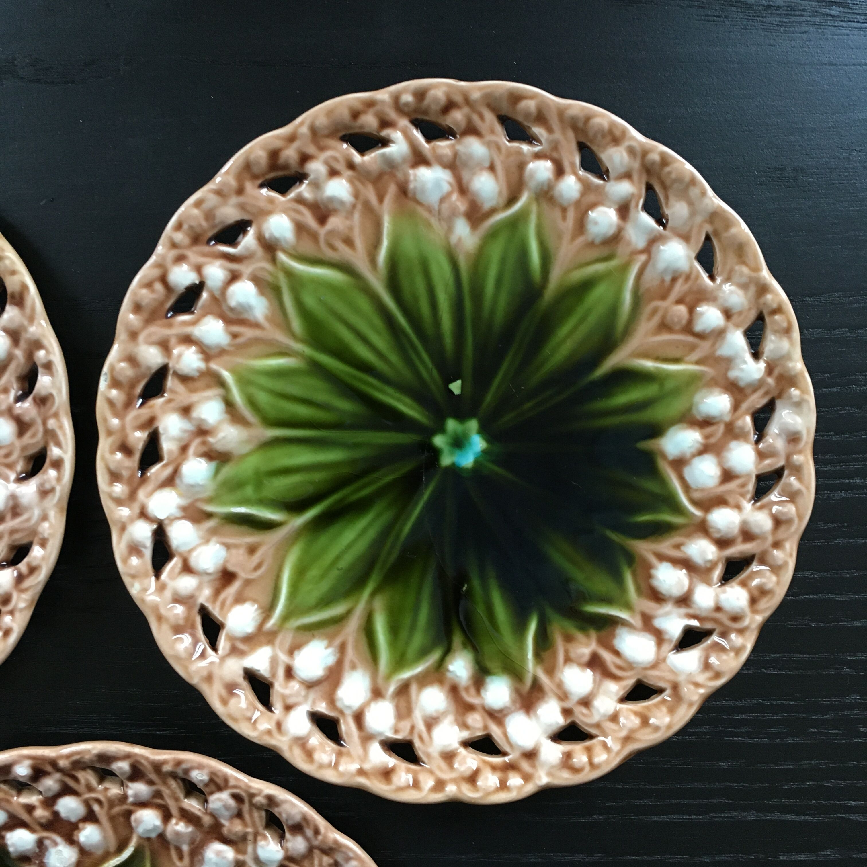 Lot 3 dabbling plates open