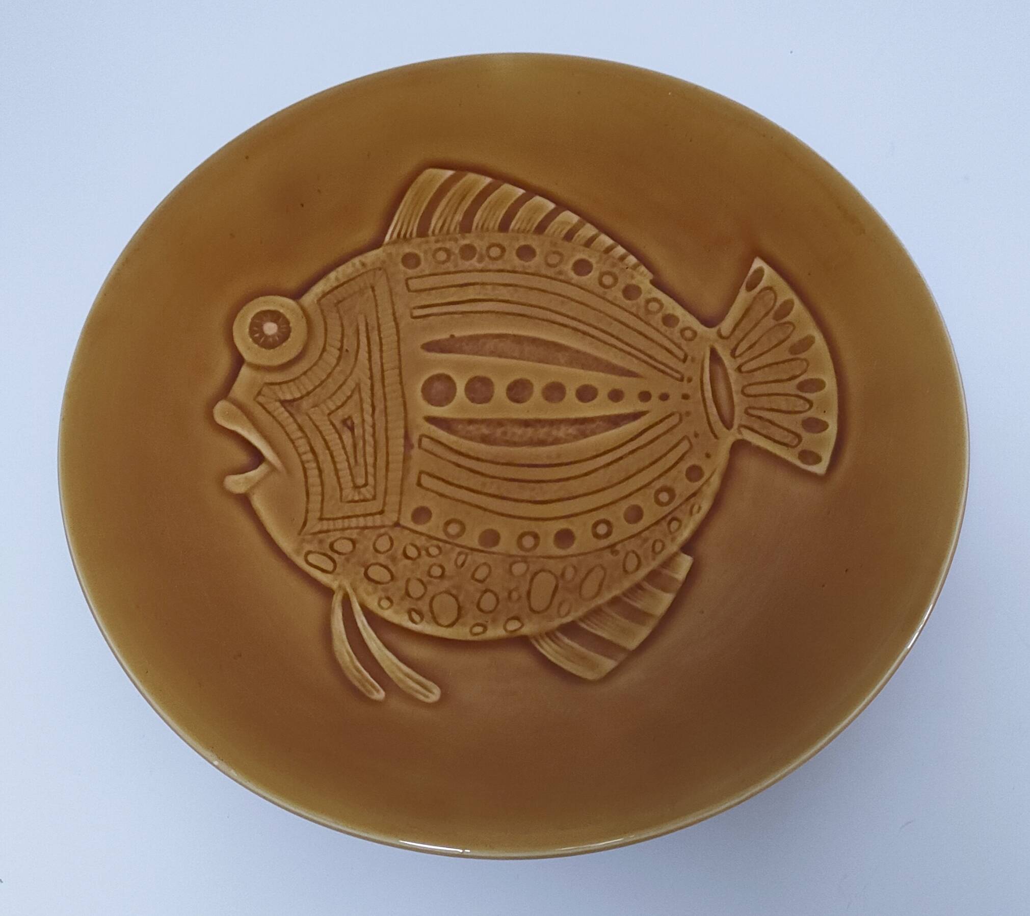 10 assiettes décor poisson par Robert Picault pour Longchamp