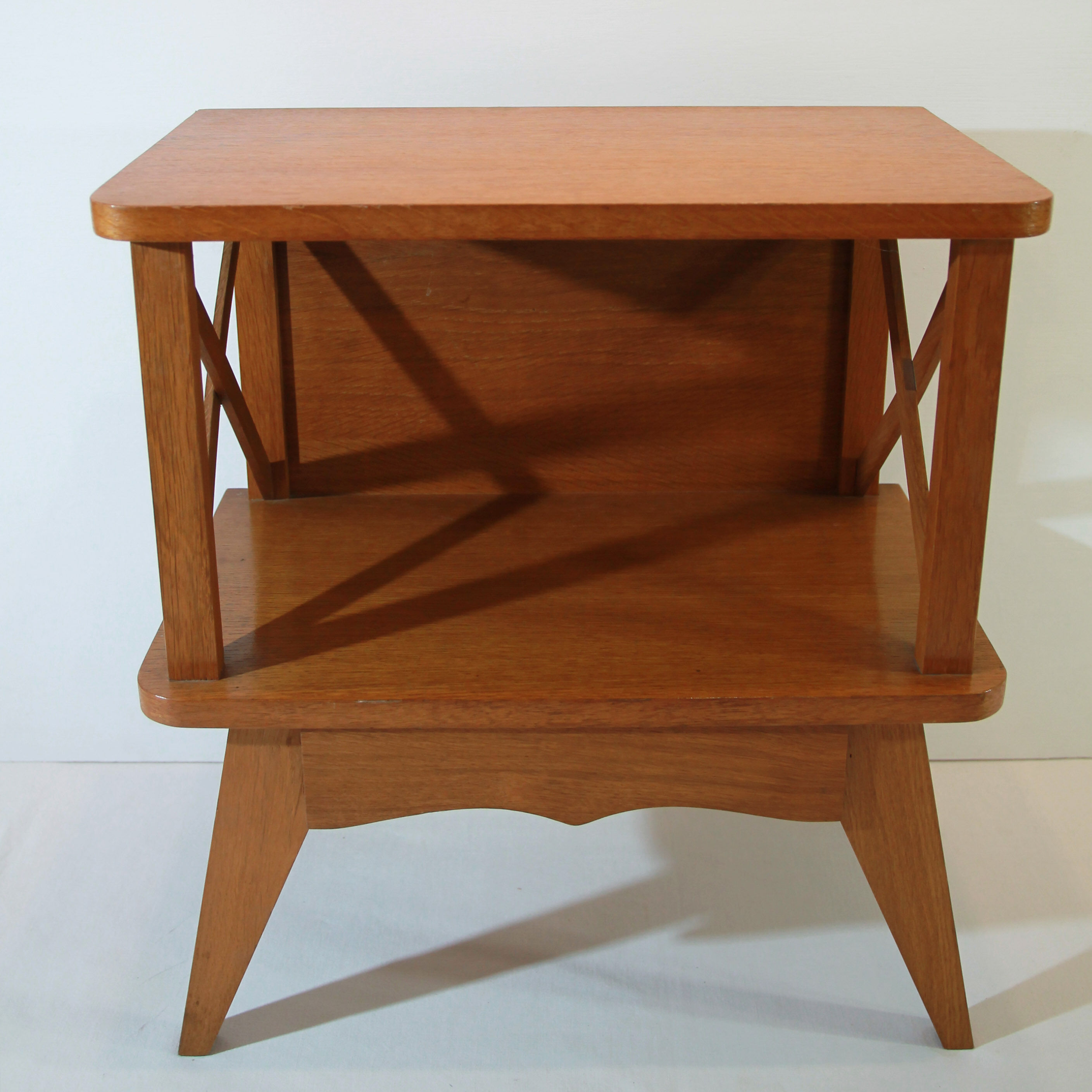 Bedside compass feet