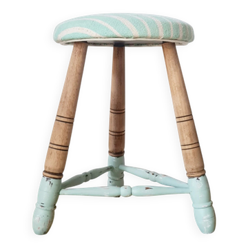 Tabouret tripode ancien assise rayée bleue