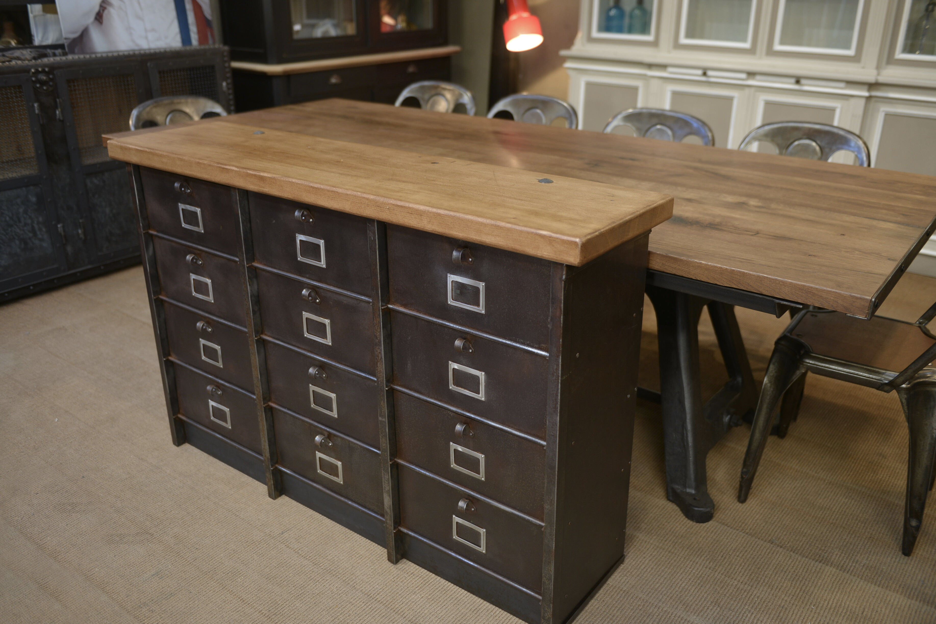 Strafor valve cabinet 1950