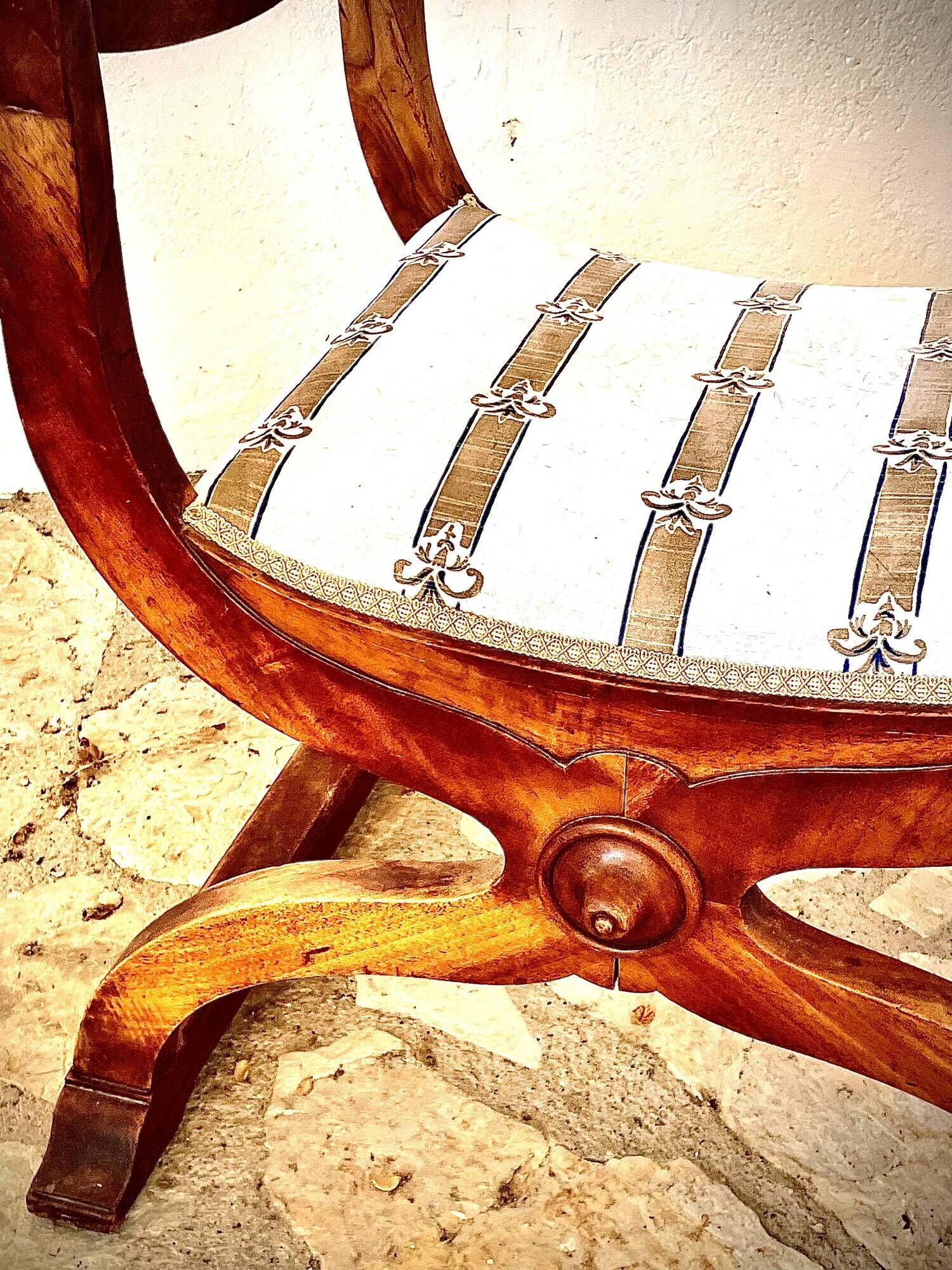 French Empire mahogany office chair with carved detail in the shape of