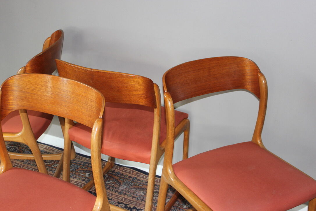4 vintage chairs in teak, Scandinavian style, by the publisher Baumann, model Bémol / "Traineau"