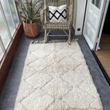 Tapis berbère beni ouarain crème uni tramé 145x102