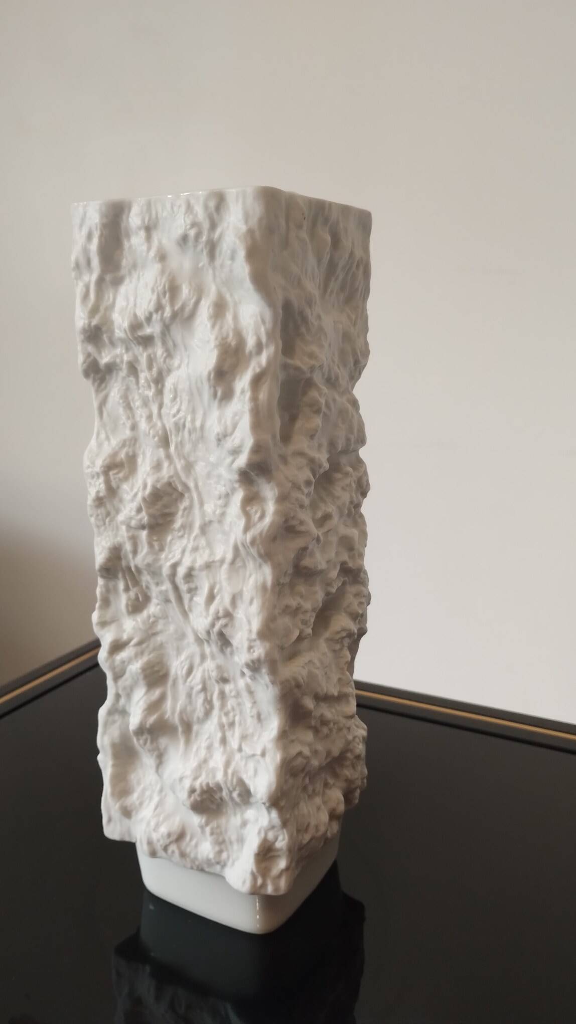 Vase en biscuit "Sherzer Bavaria Germany"