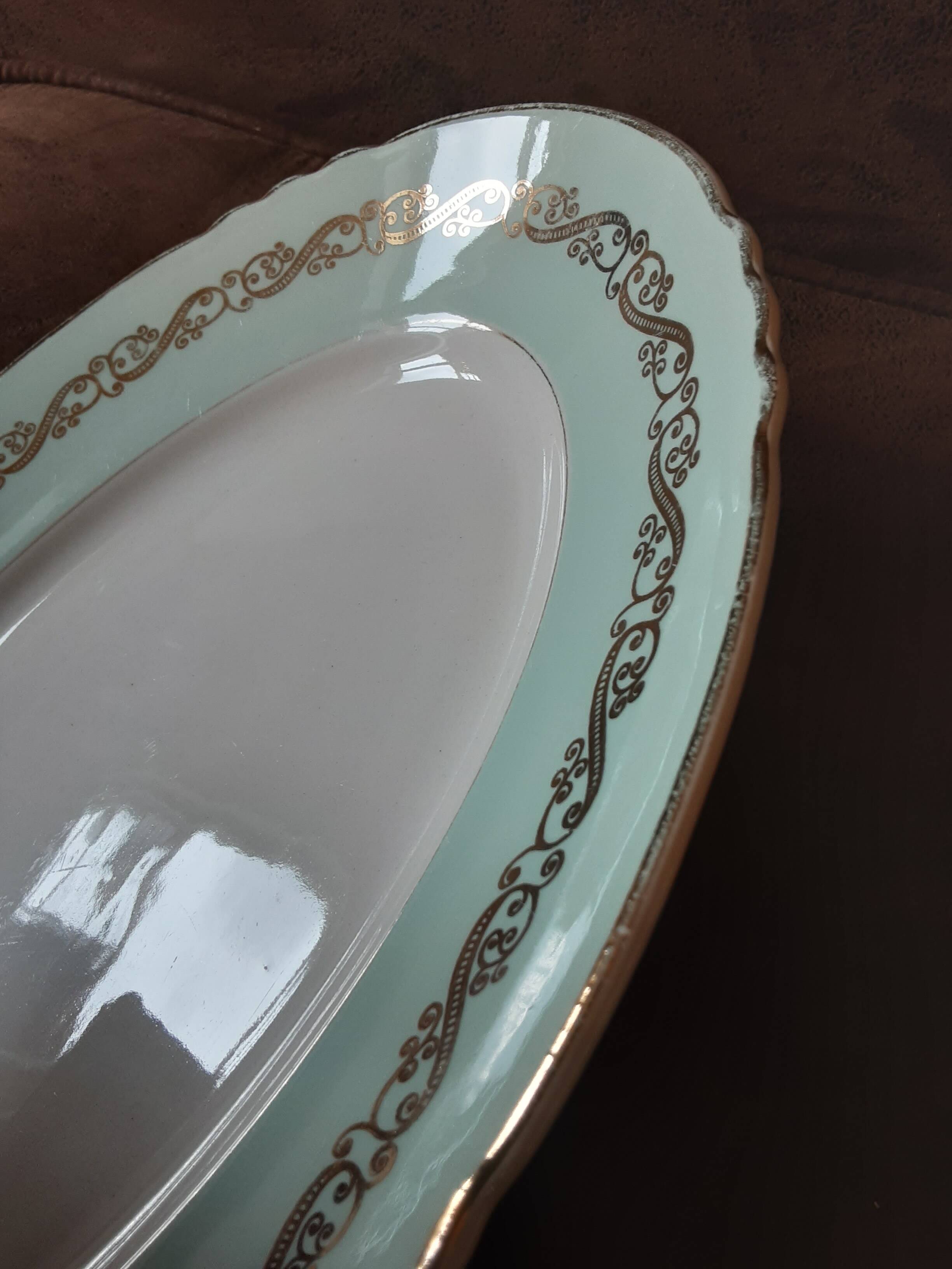 Oval dish Faïencerie D Orchies