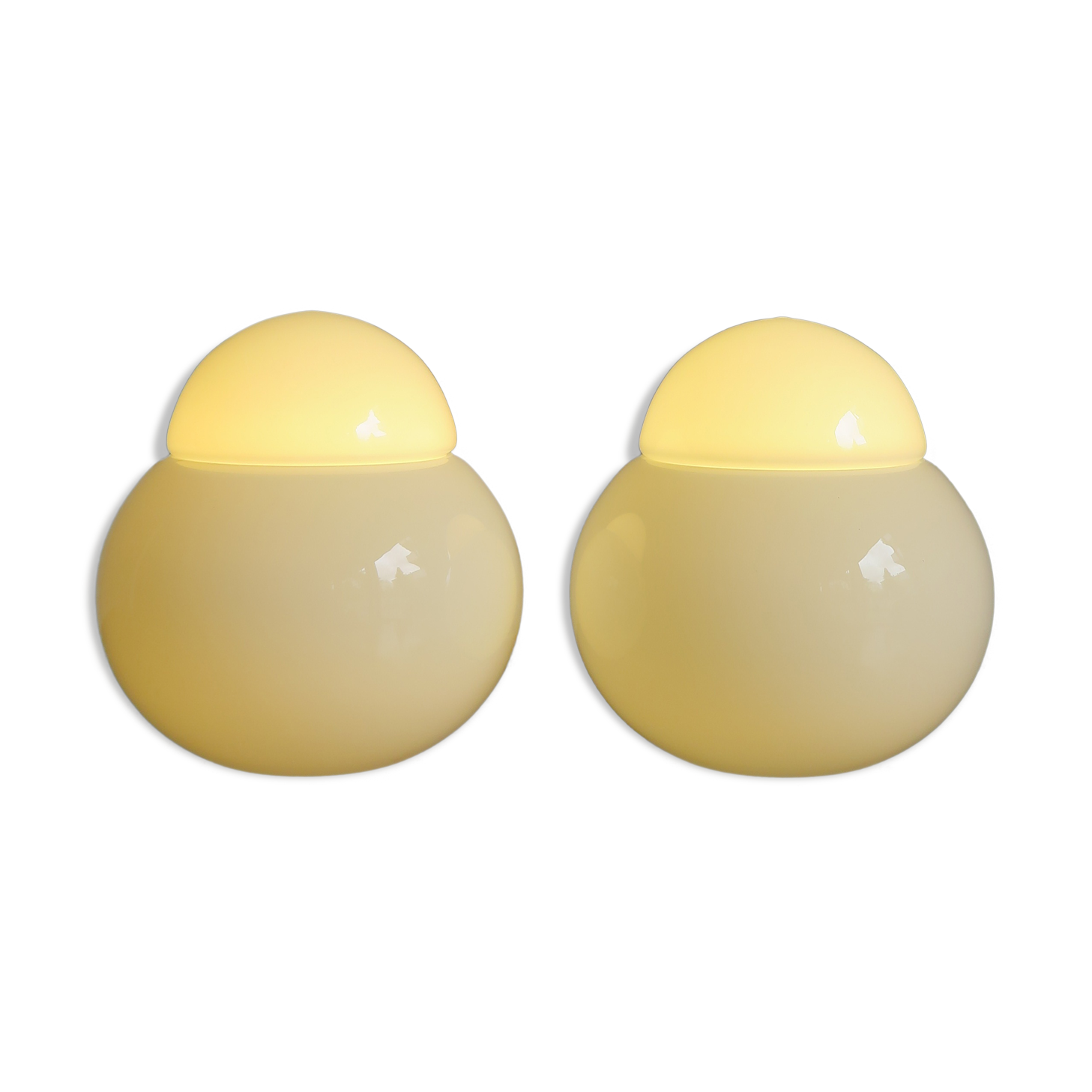 Daruma white glass bedside lamps by Sergio Asti for Candle, 1960s