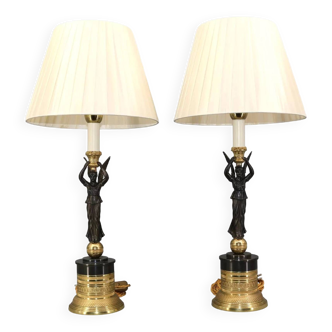 Pair of "victory" lamps in gilded bronze & patinated pleated lampshade