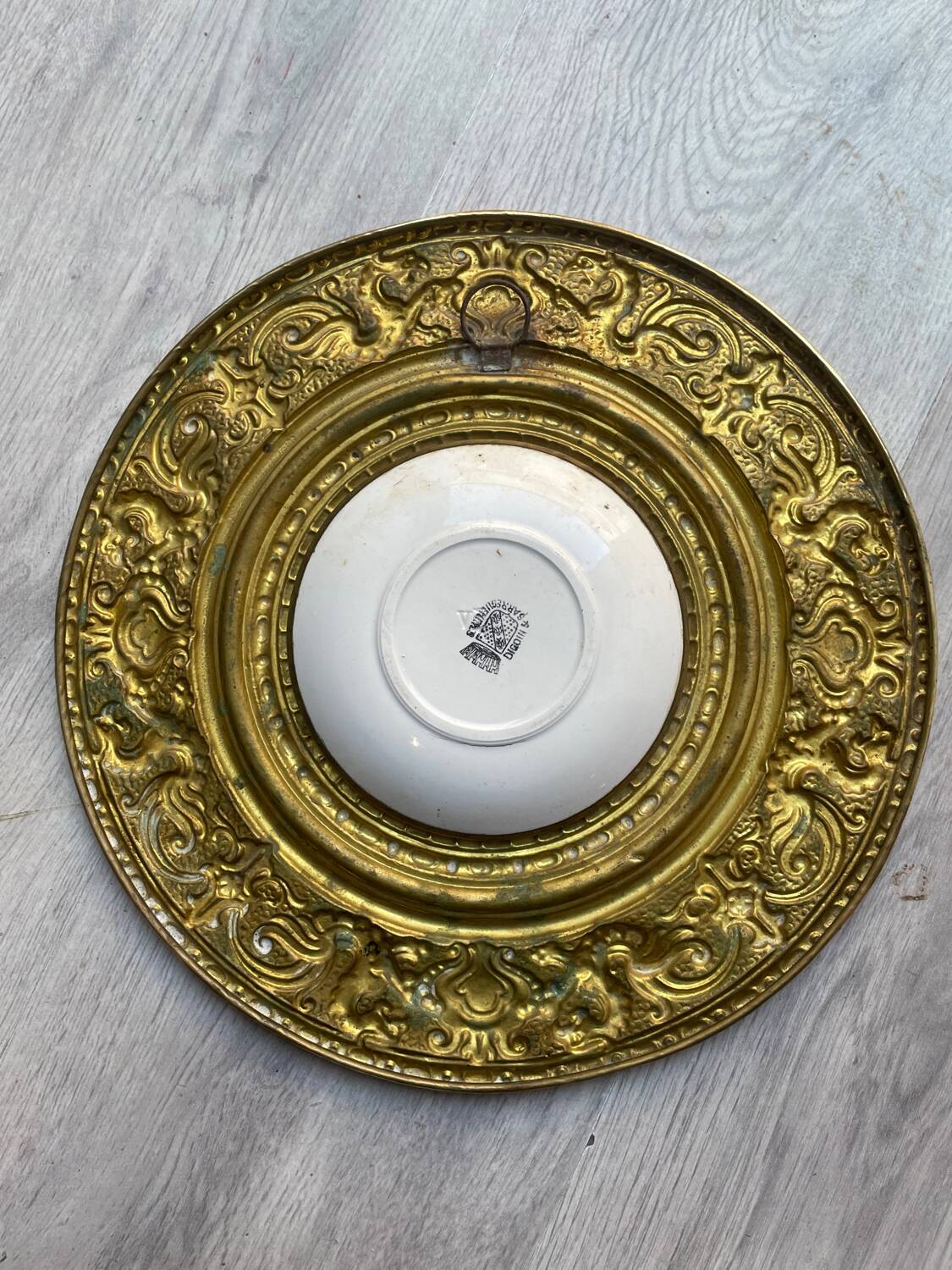 Sarreguemines Digoin plate with a rim