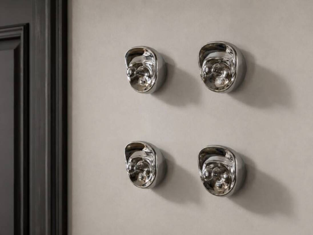 Space age set of 4 chrome plastic coat hangers, Olaf Von Bohr, Kartell Ital