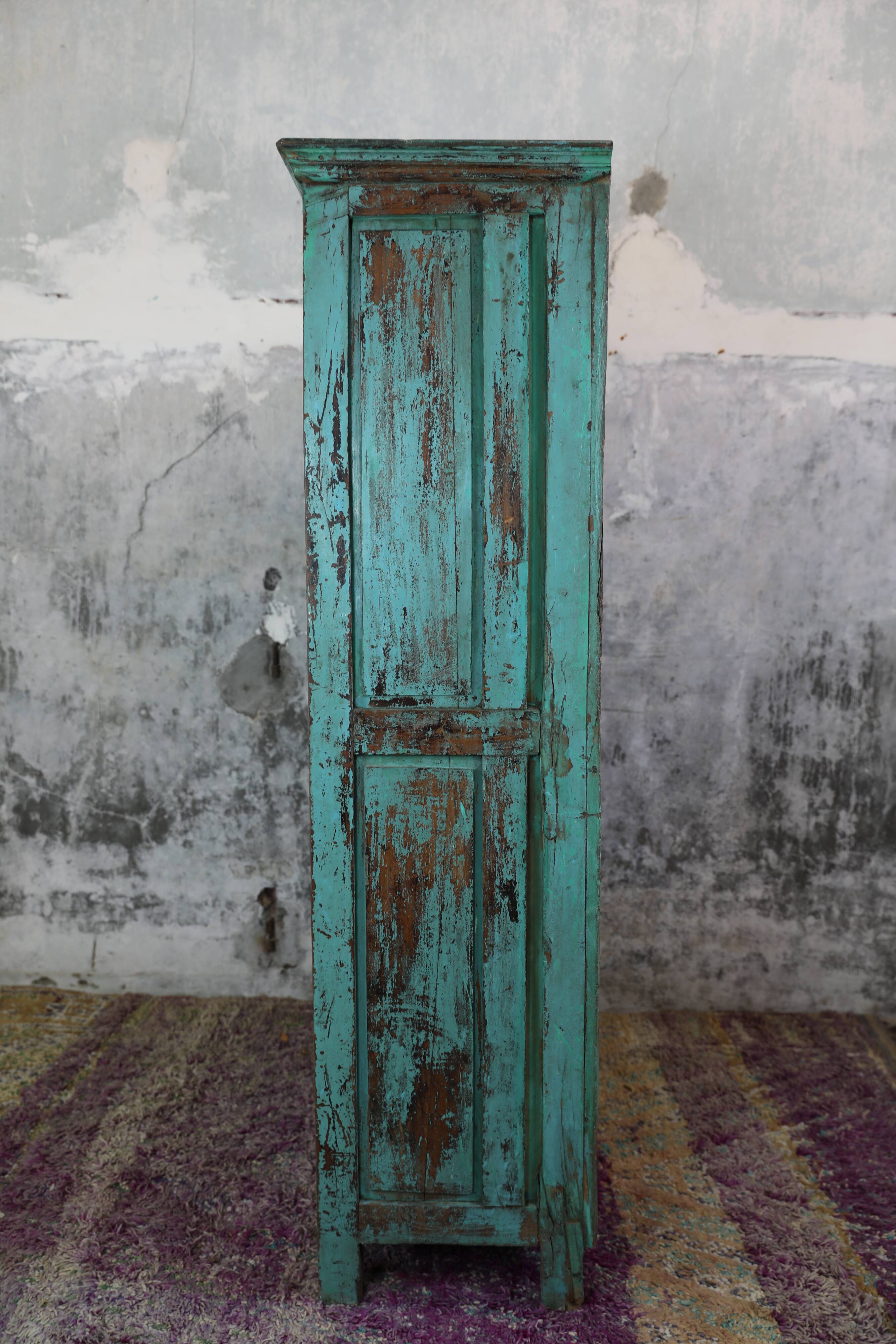 Blue 2-level wardrobe, 4 doors, natural interior, recovered from Indian homes