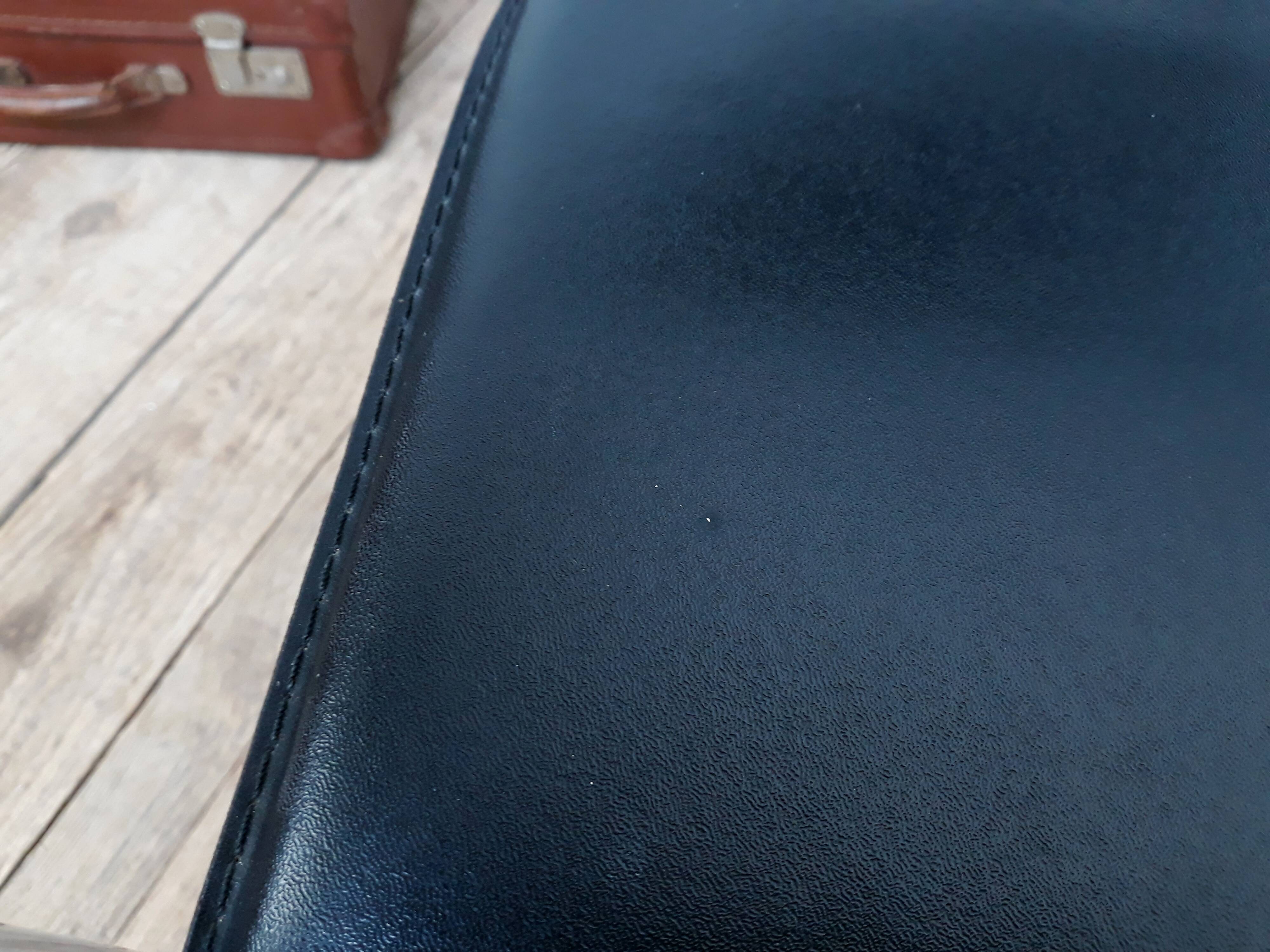 2 armchairs vintage chromed metal and Italian design leather