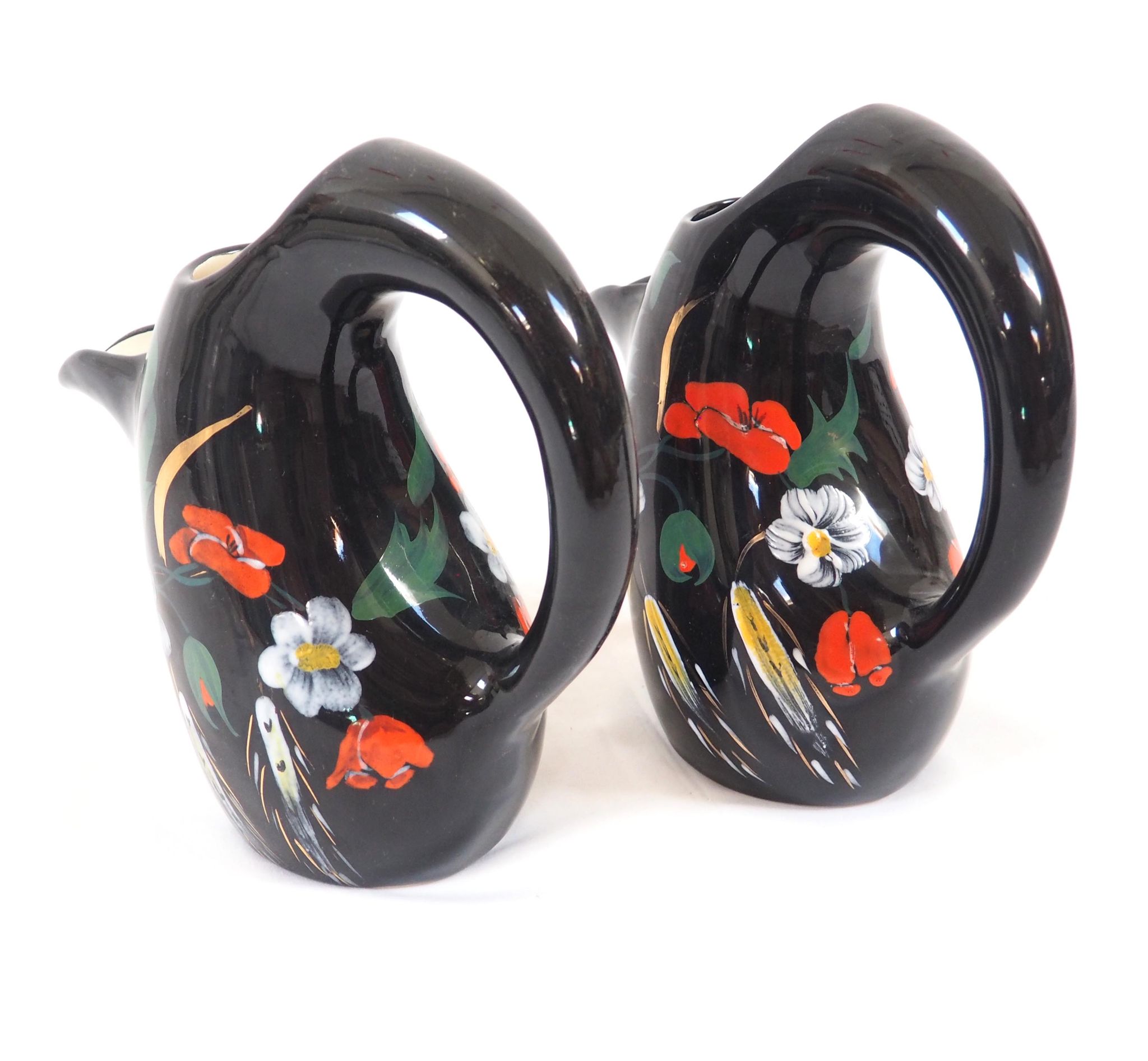 Paire de vases Longwy