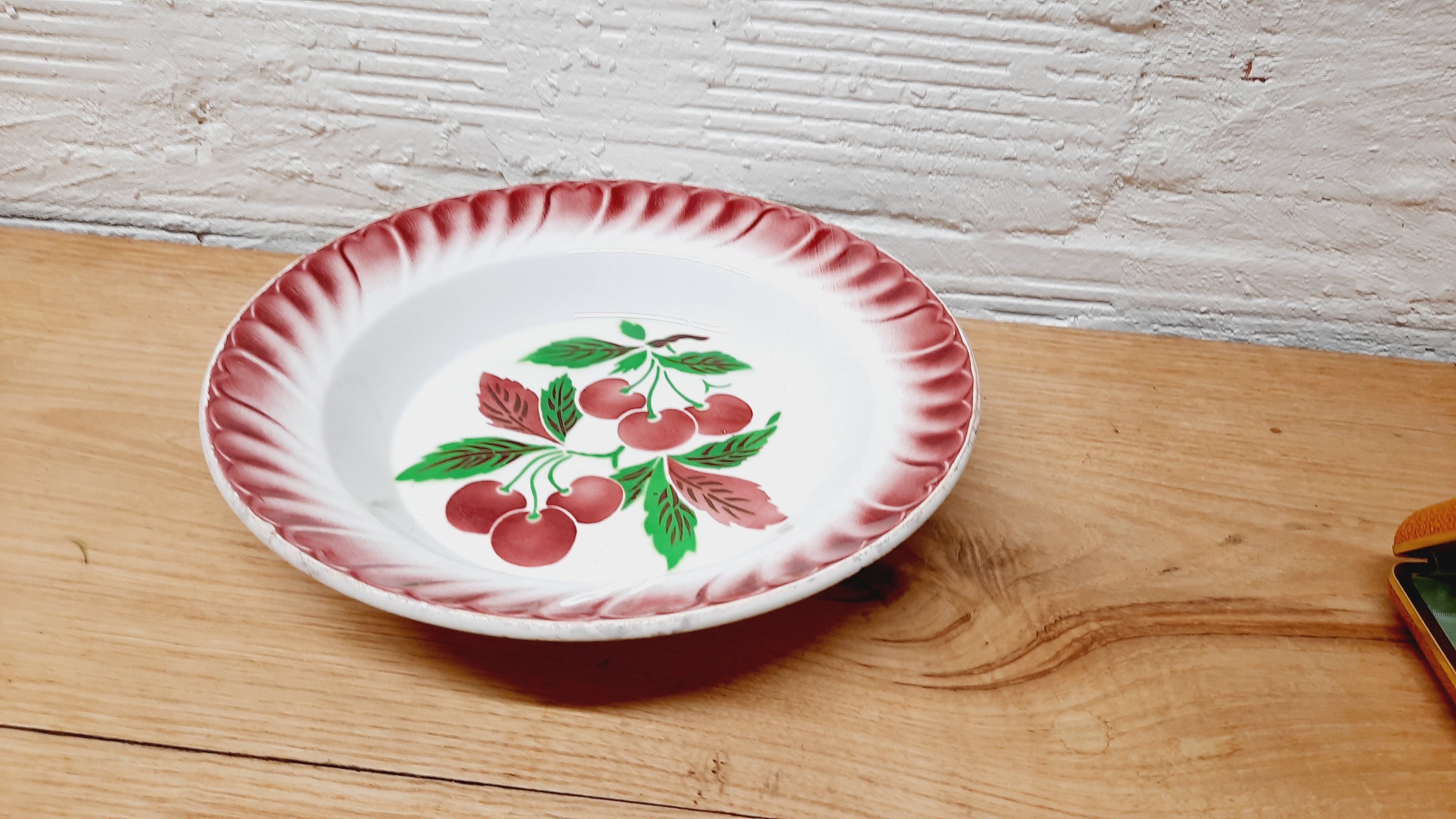 Plat creux Cerises