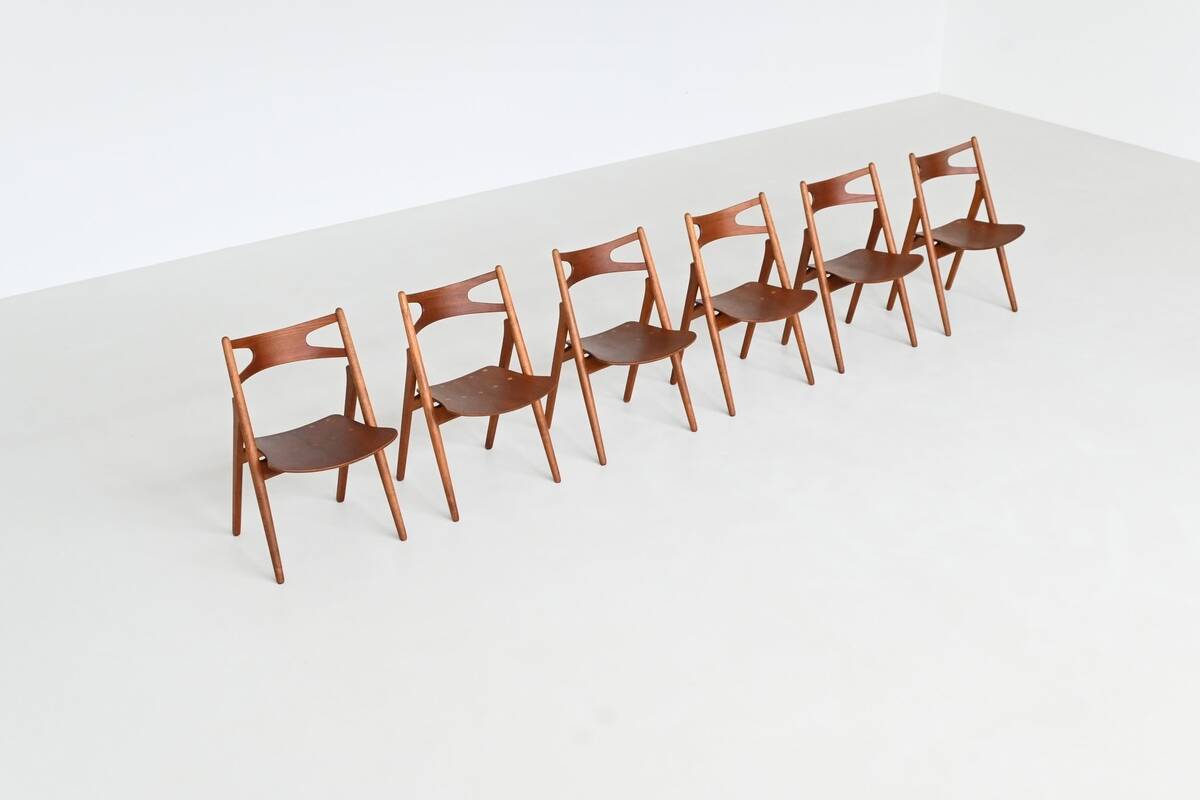 Hans Wegner Sawbuck CH29 dining chairs Carl Hansen & Son Denmark 1952