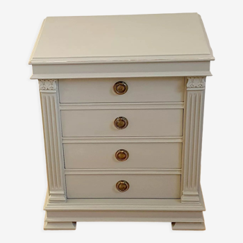 Commode style Louis XVI