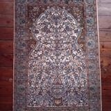 Handmade cashmere wool and silk rug 183x123cm