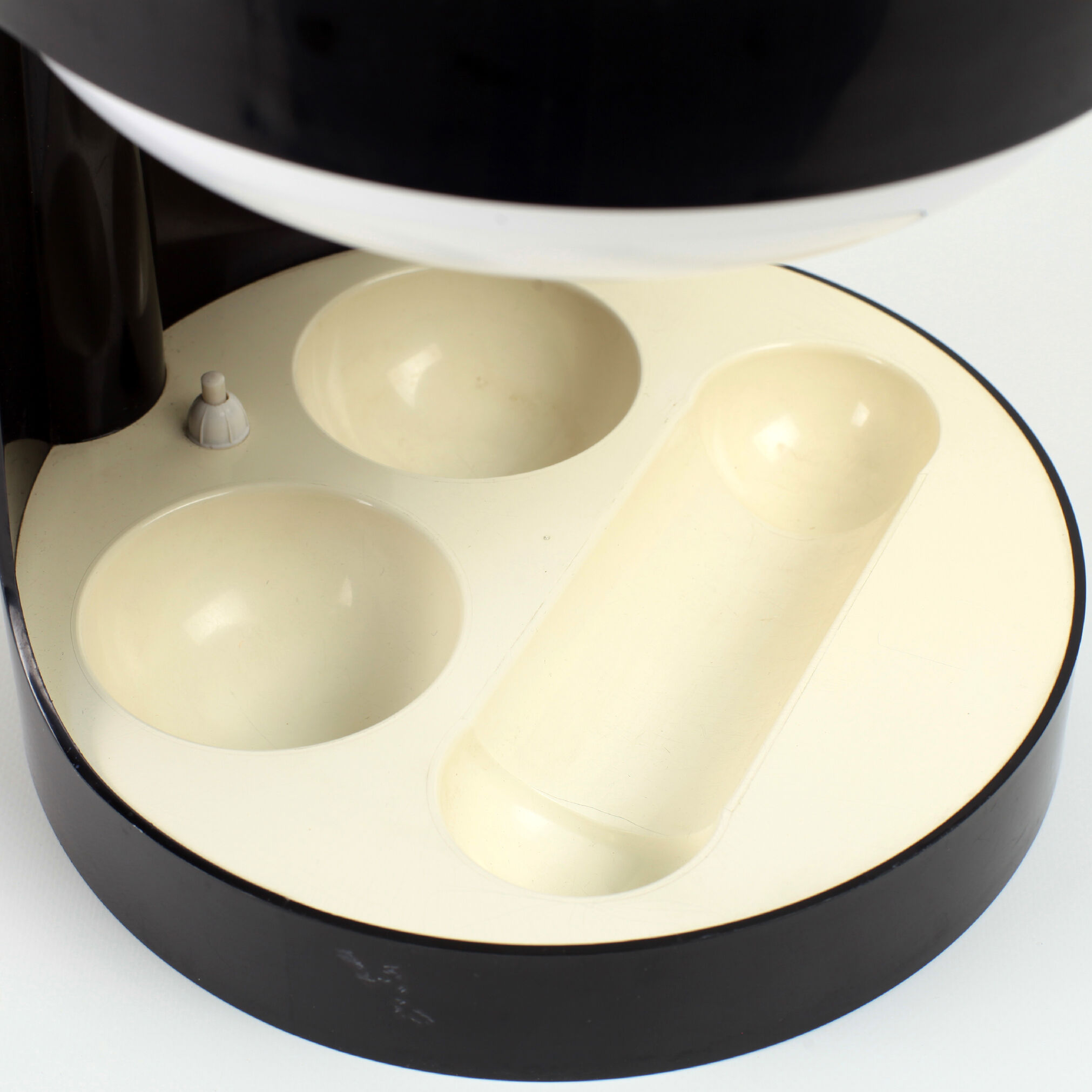 Joe Colombo's KD29 lamp edit by Kartell