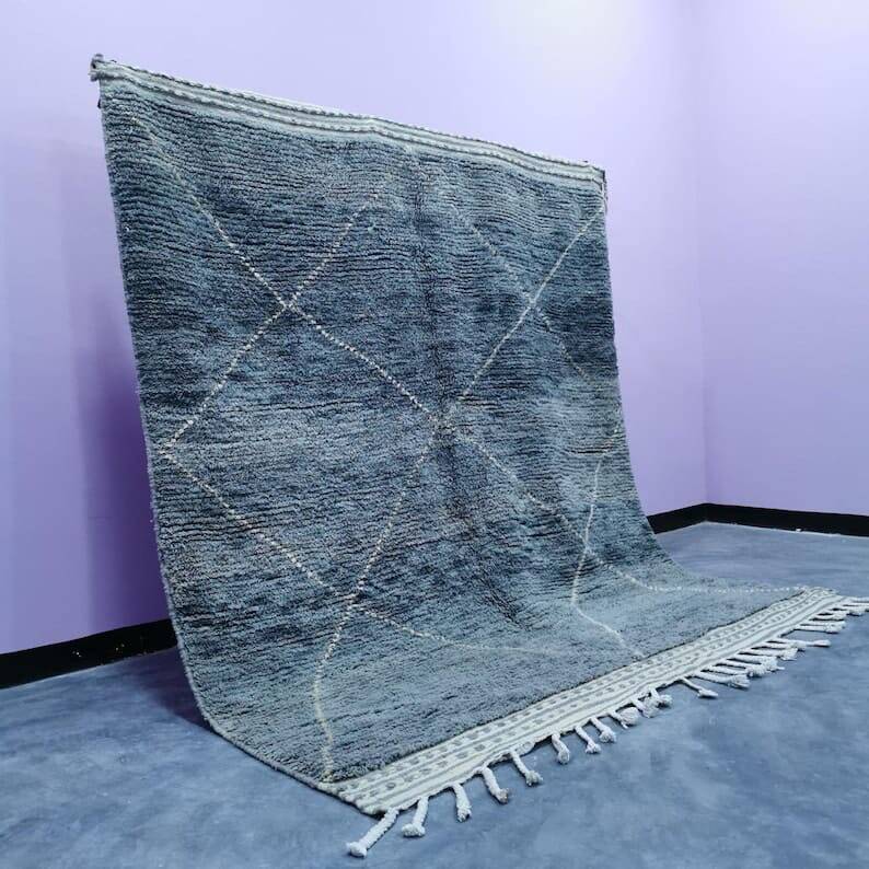 Traditional handmade pure wool Berber rug size 1.5/2.5.