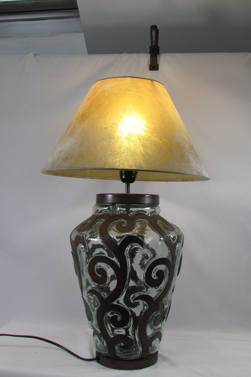 Lampe de salon, fer forgé et verre soufflé