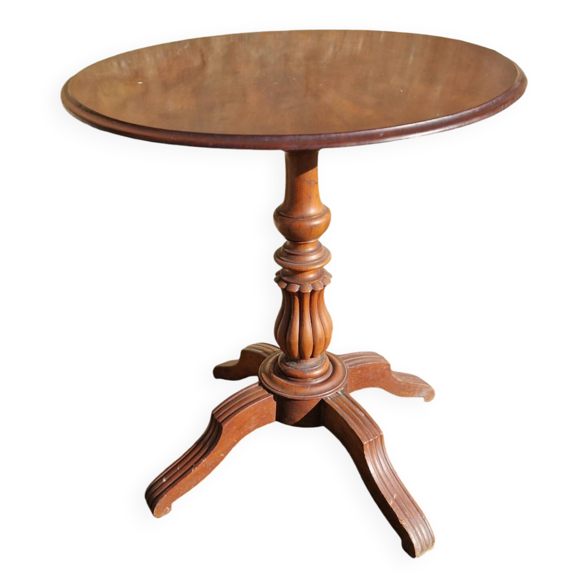 Antique mahogany and mahogany veneer pedestal table