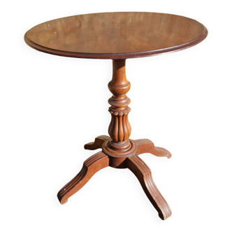 Antique mahogany and mahogany veneer pedestal table