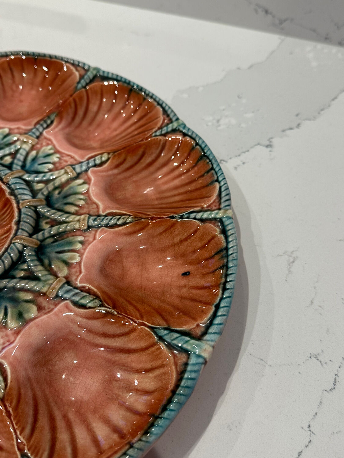 Sarreguemines earthenware oyster dish
