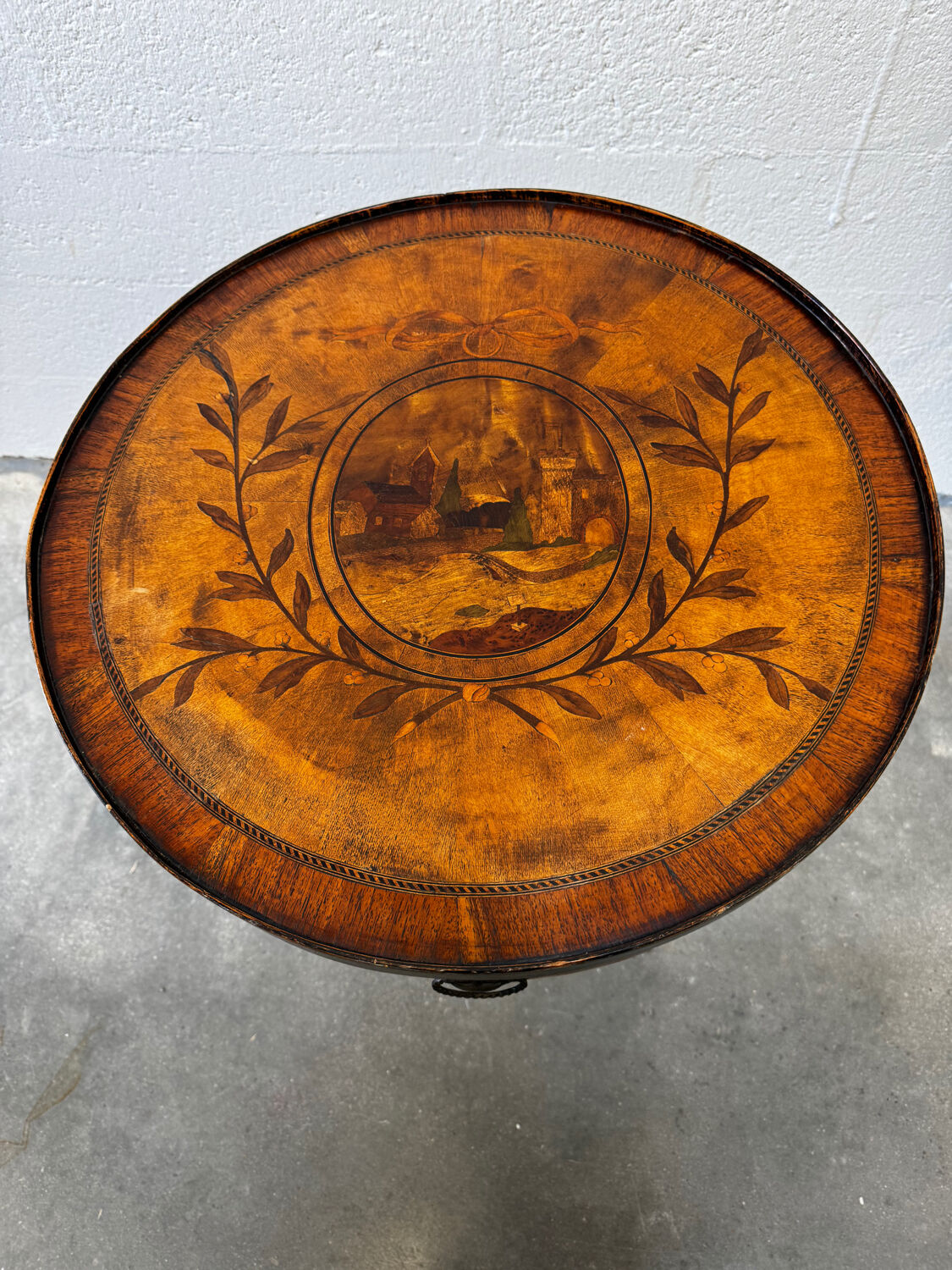 Bouillotte table/game table in Louis XVI style with marquetry circa 1900.