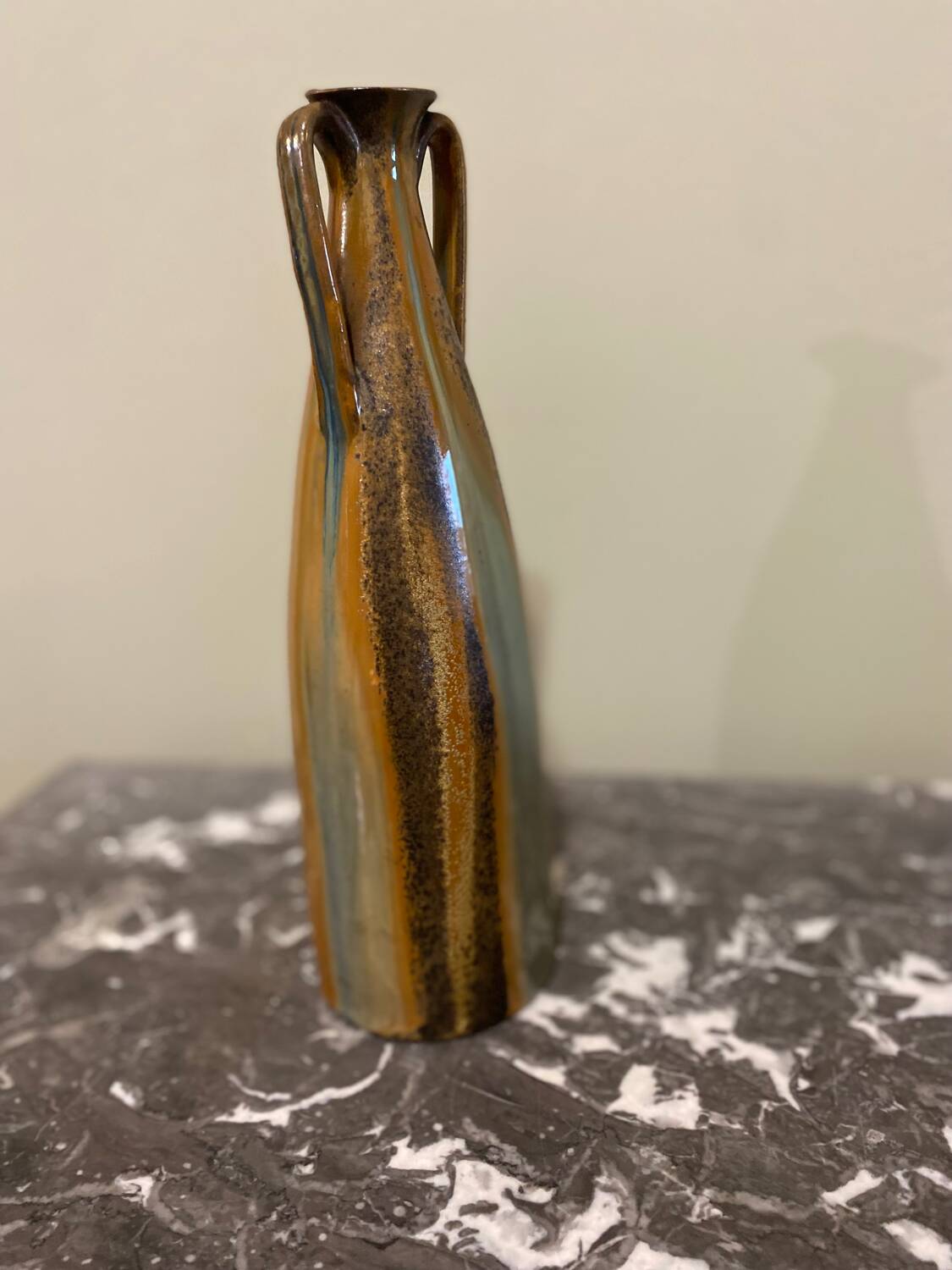 Enameled stoneware carafe