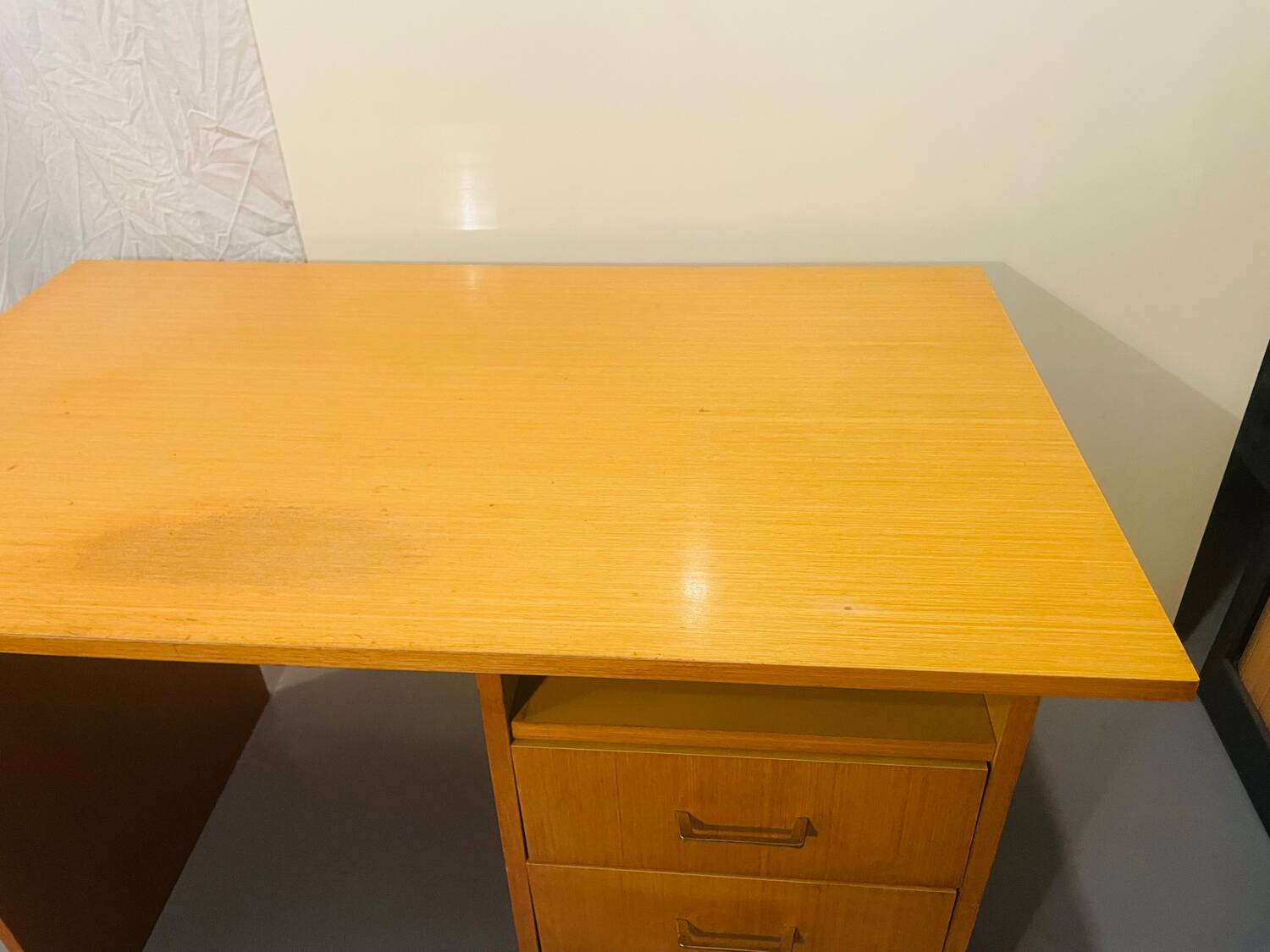 Vintage desk Maison Capelle circa 1960