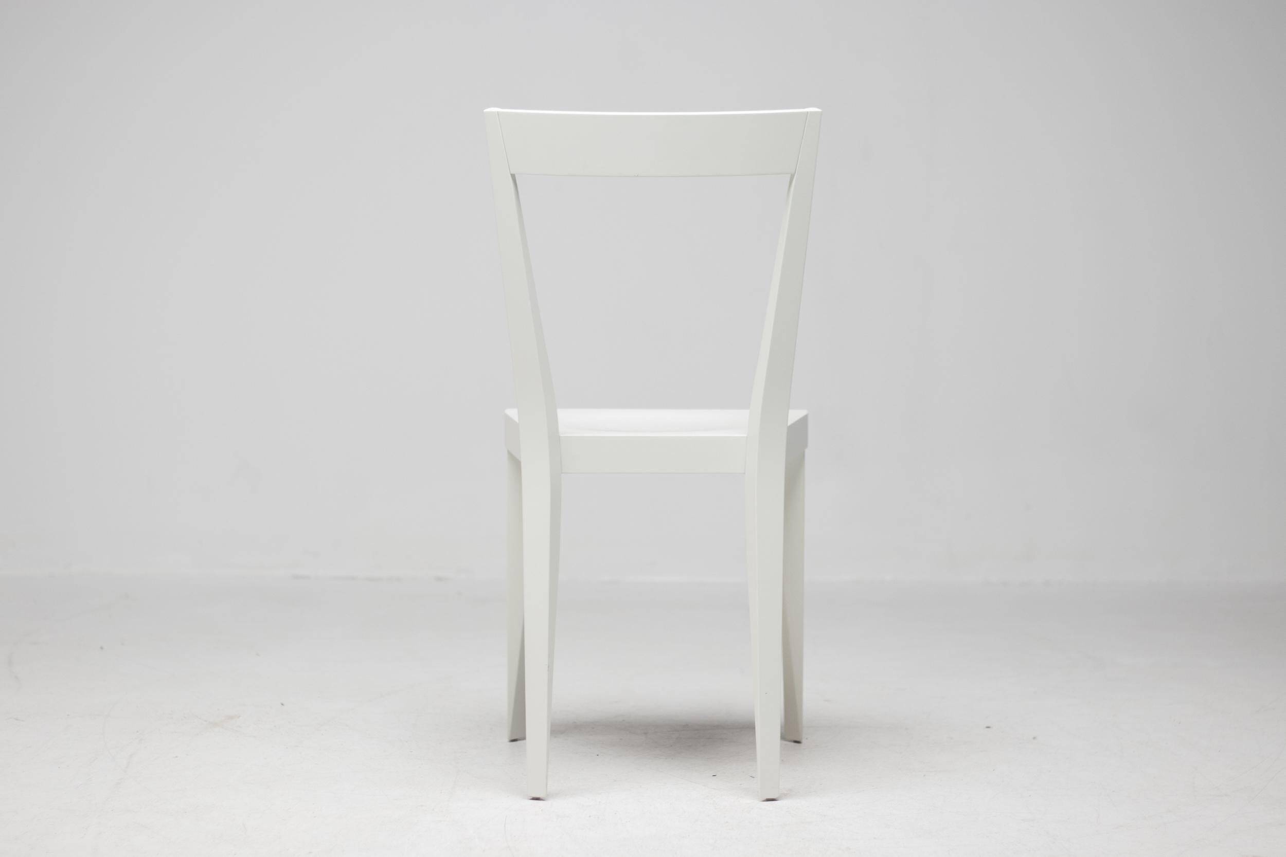 Lot de quatre chaises livia blanches, Gio Ponti