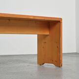 Banc de montagne en pin massif, France, circa 1975