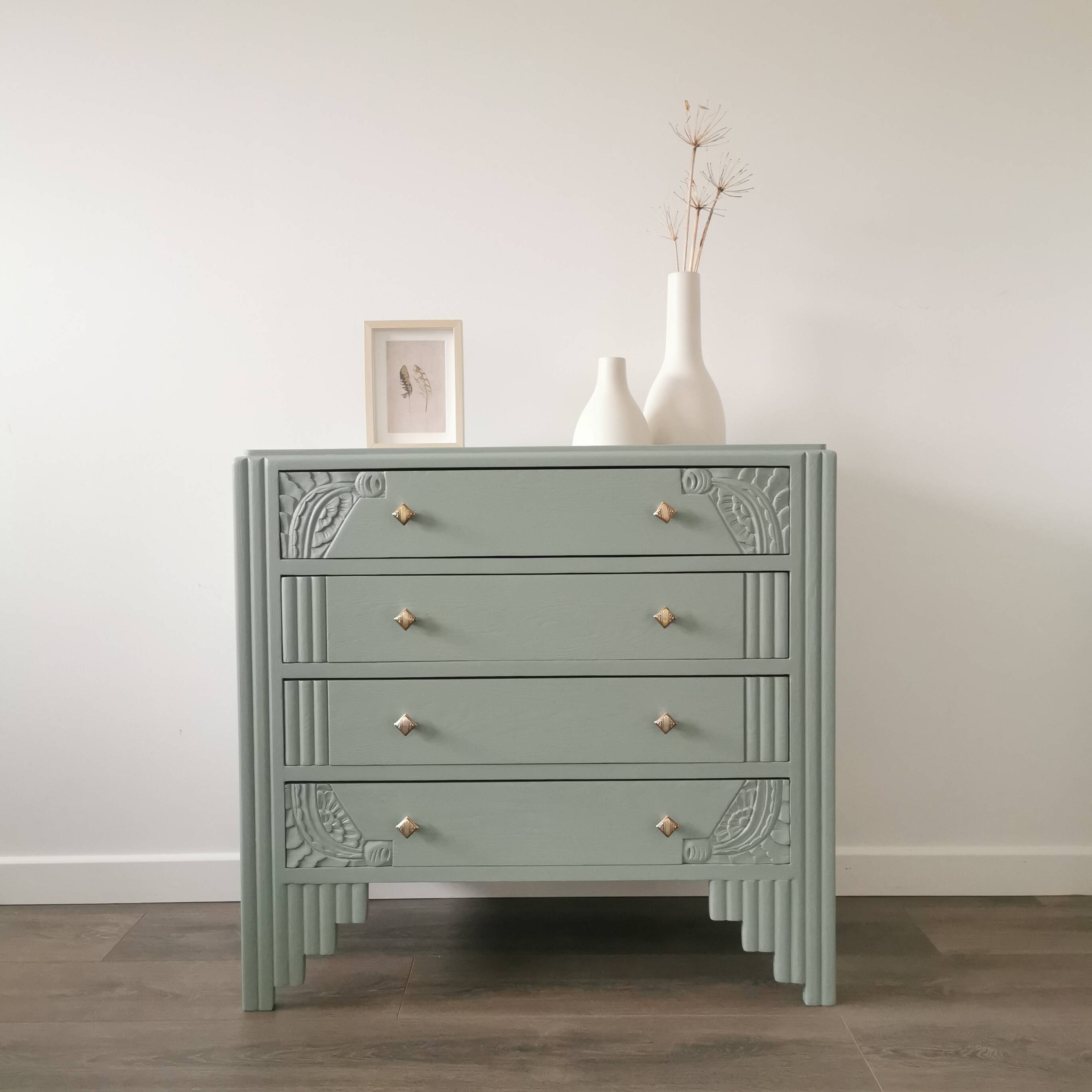 Art Deco chest of drawers