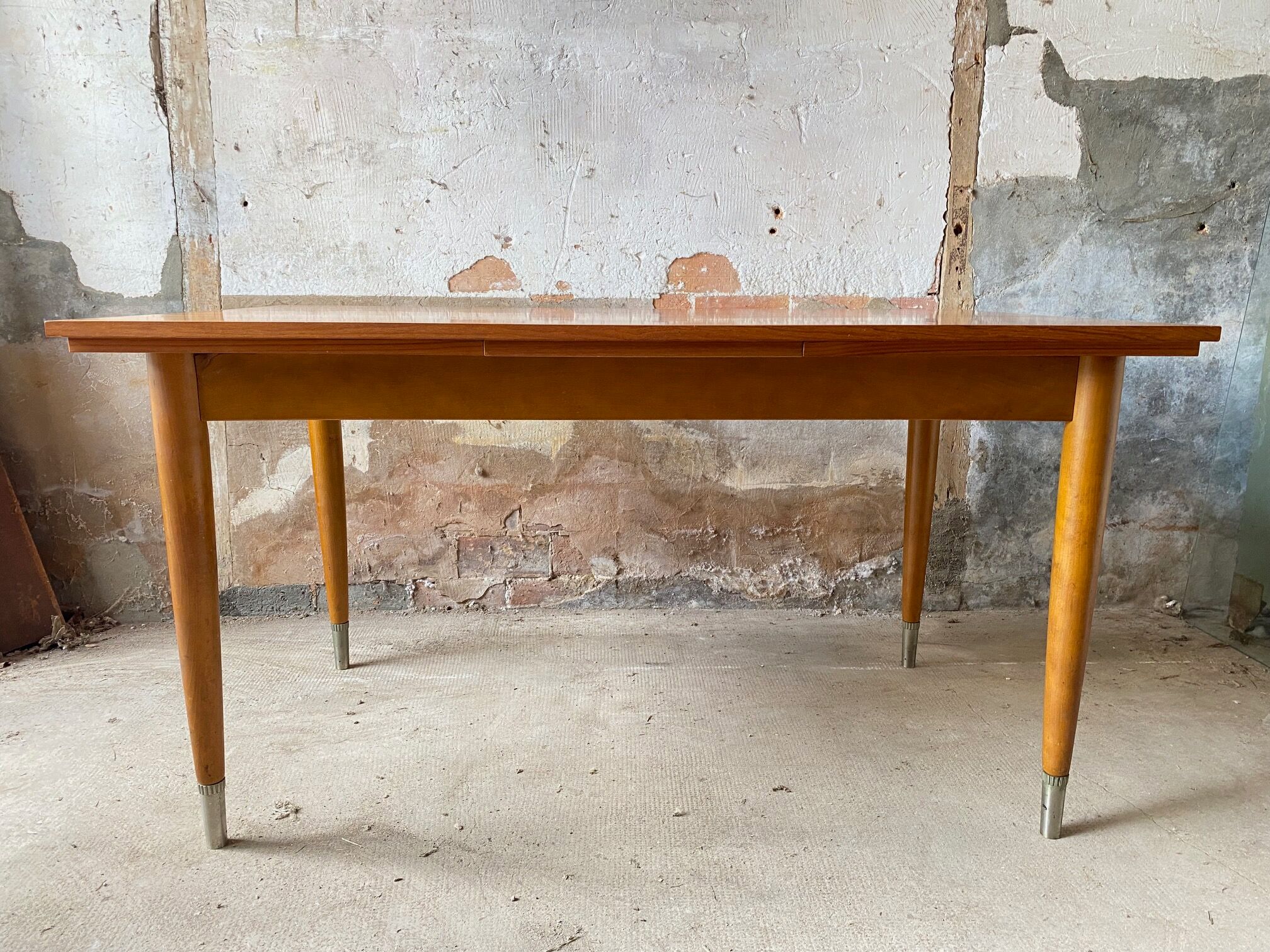 Scandinavian extendable table in teak 1950s