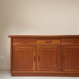 Vintage teak wooden Dyrlund sideboard