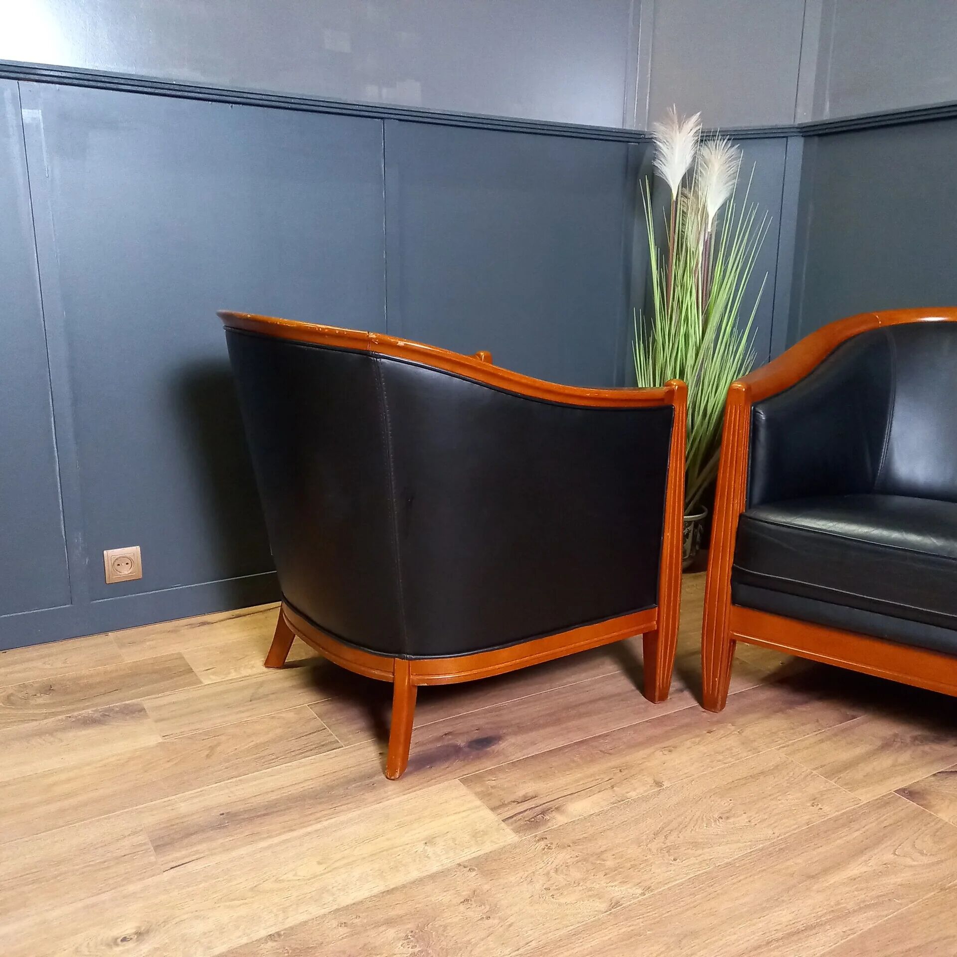 Dark blue club armchair (2x)