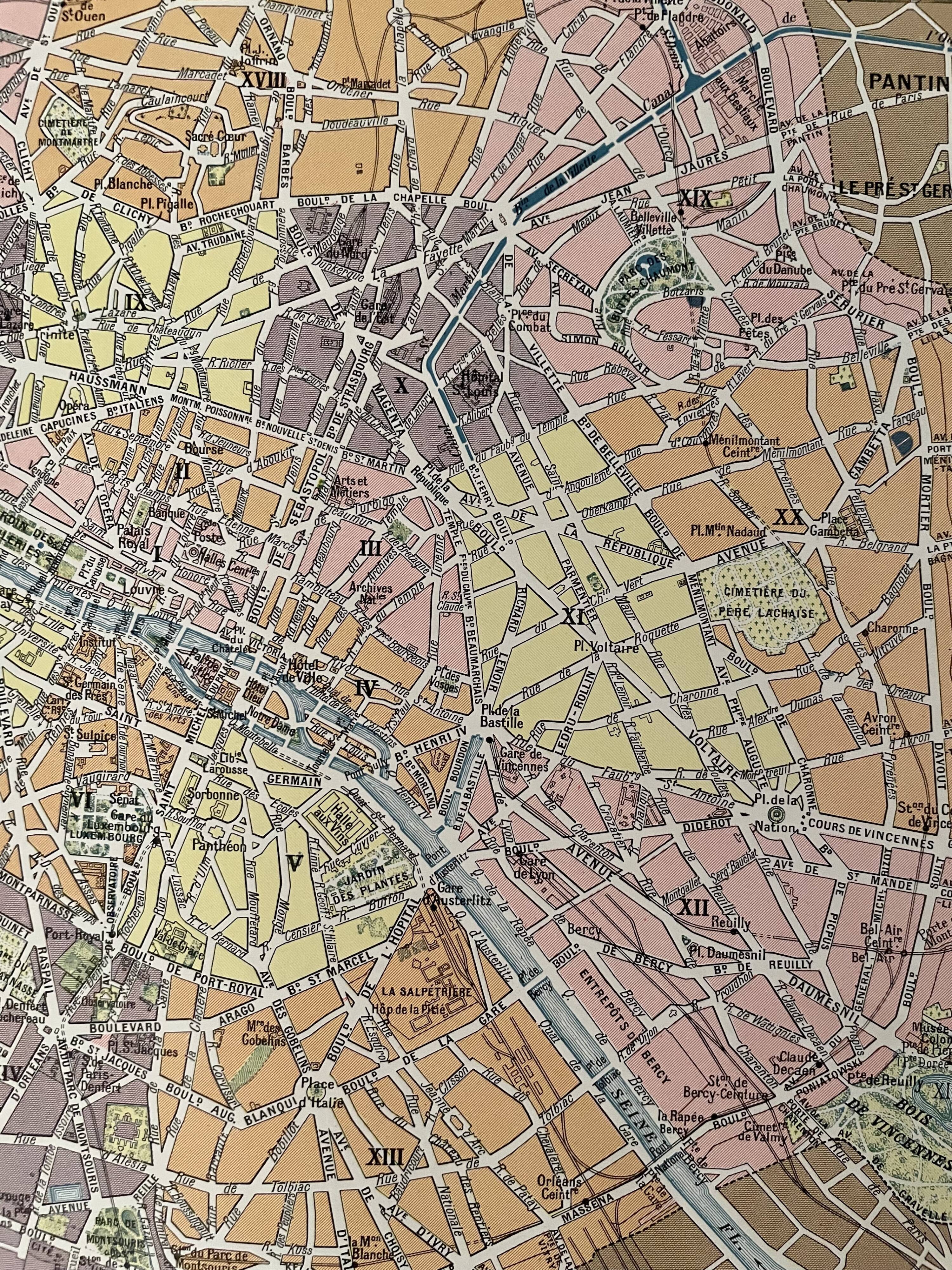 Lithograph map of Paris and its monuments of 1928