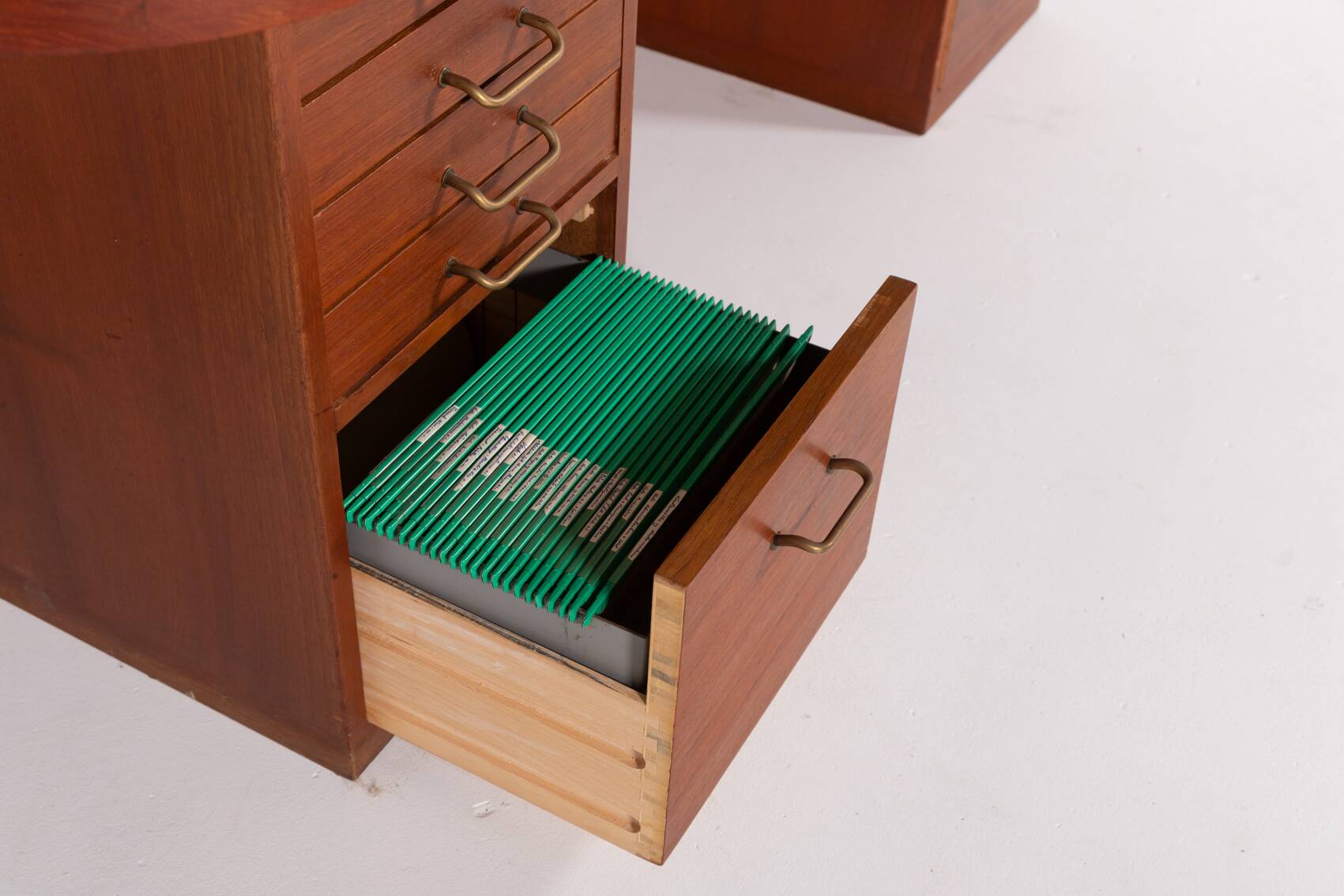 Bureau en teck danois des années 1960 de Frode Holm