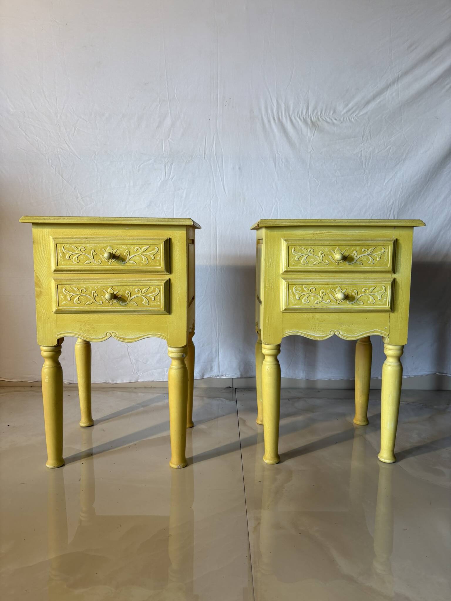 Pair of vintage carved wooden bedside tables – Sunny yellow finish